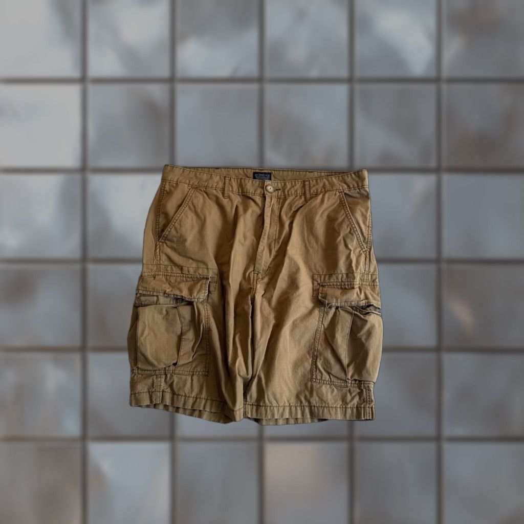 Levi's VINTAGE Levi's Cargo Shorts Men 38 Khaki Multi Pocket Casual Beige Y2K Rare Sz 38 Size US 38 / EU 54 - 1 Thumbnail