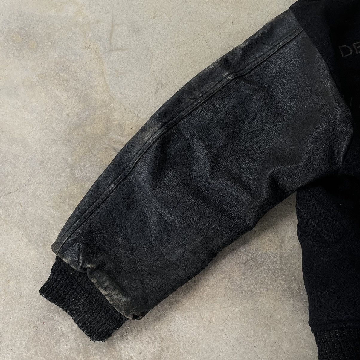 Issey Miyake JunMen By Jun Takahashi Sleeve Leather Varsity Bomber Jacket Size US M / EU 48-50 / 2 - 25 Thumbnail
