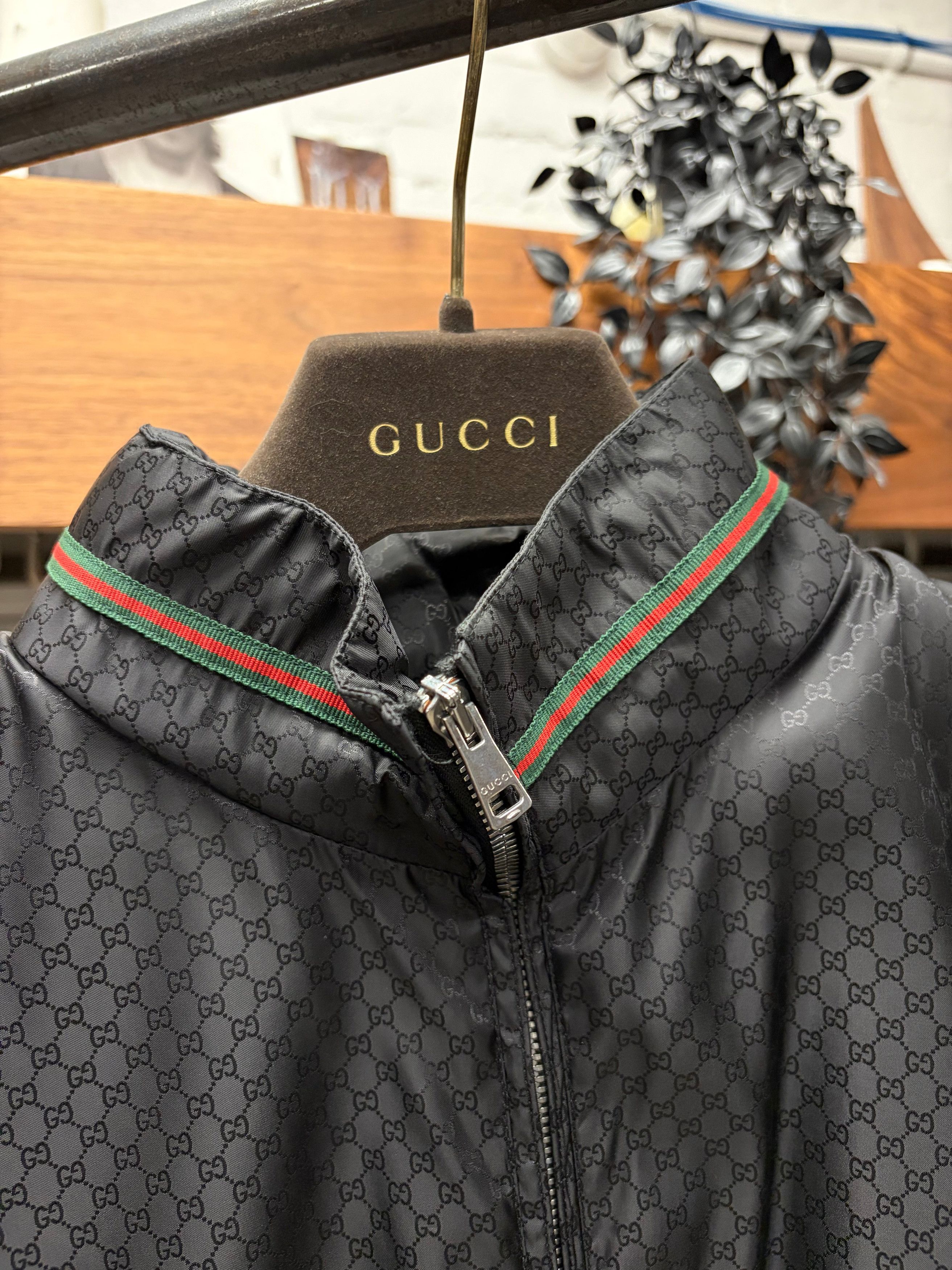 Gucci 2010s Gucci ‘GG Interlock Monogram’ Black Track Jacket with Jersey Cotton Liner Size US S / EU 44-46 / 1 - 2 Thumbnail