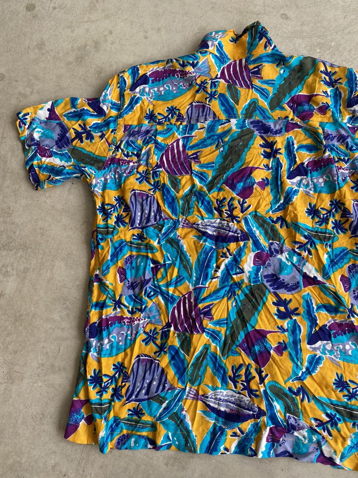 Vintage Beach Fish Aloha Rayon Shirt Medium Size US M / EU 48-50 / 2 - 5 Thumbnail