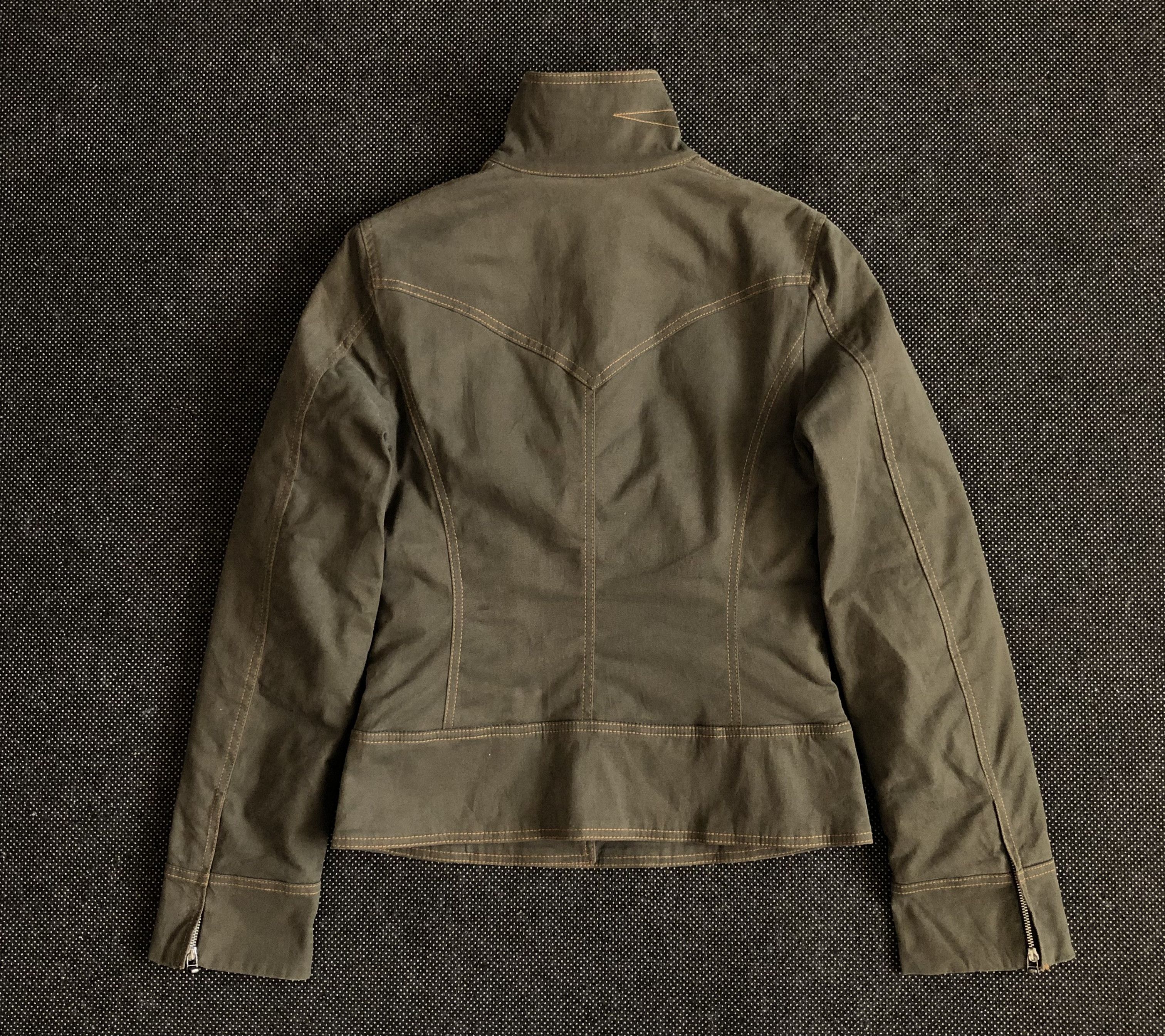 Moschino VINTAGE MOSCHINO JEANS BUTTON ACCENT JACKET MILITARY Size XS / US 0-2 / IT 36-38 - 2 Thumbnail