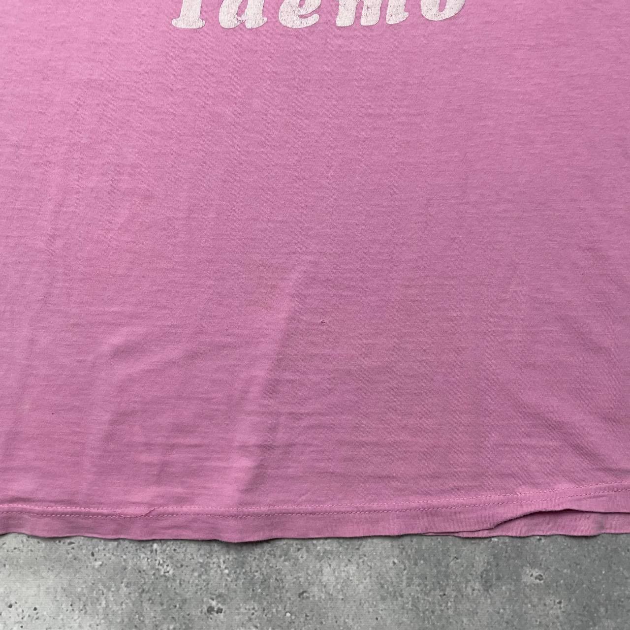 Vintage Vintage Y2K FBI Quote Thrashed T Shirt Faded Pink Size L Size US L / EU 52-54 / 3 - 11 Thumbnail