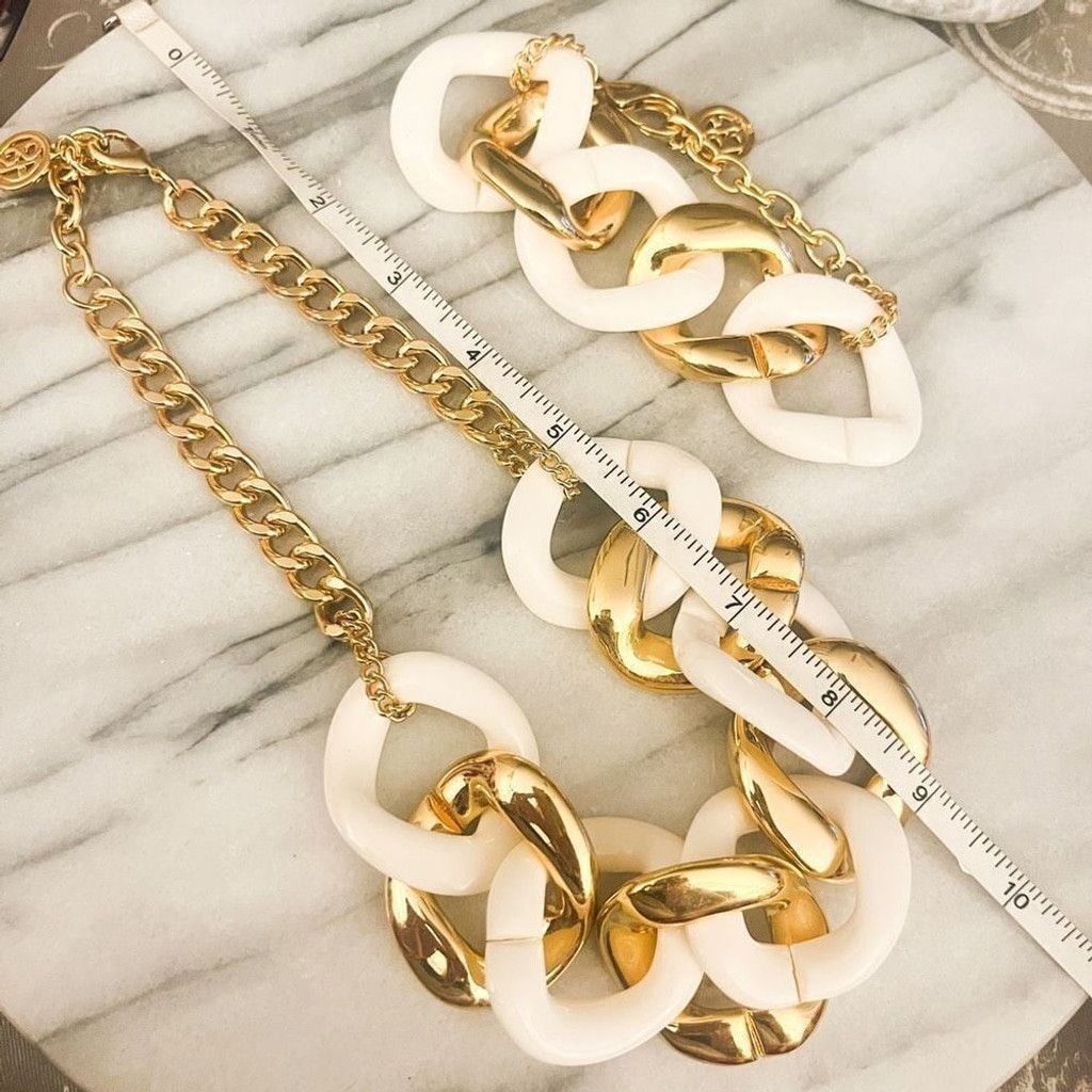 Vintage Ben Amun Chunky Acrylic Link Jewelry Set White and Gold Size ONE SIZE - 4 Thumbnail