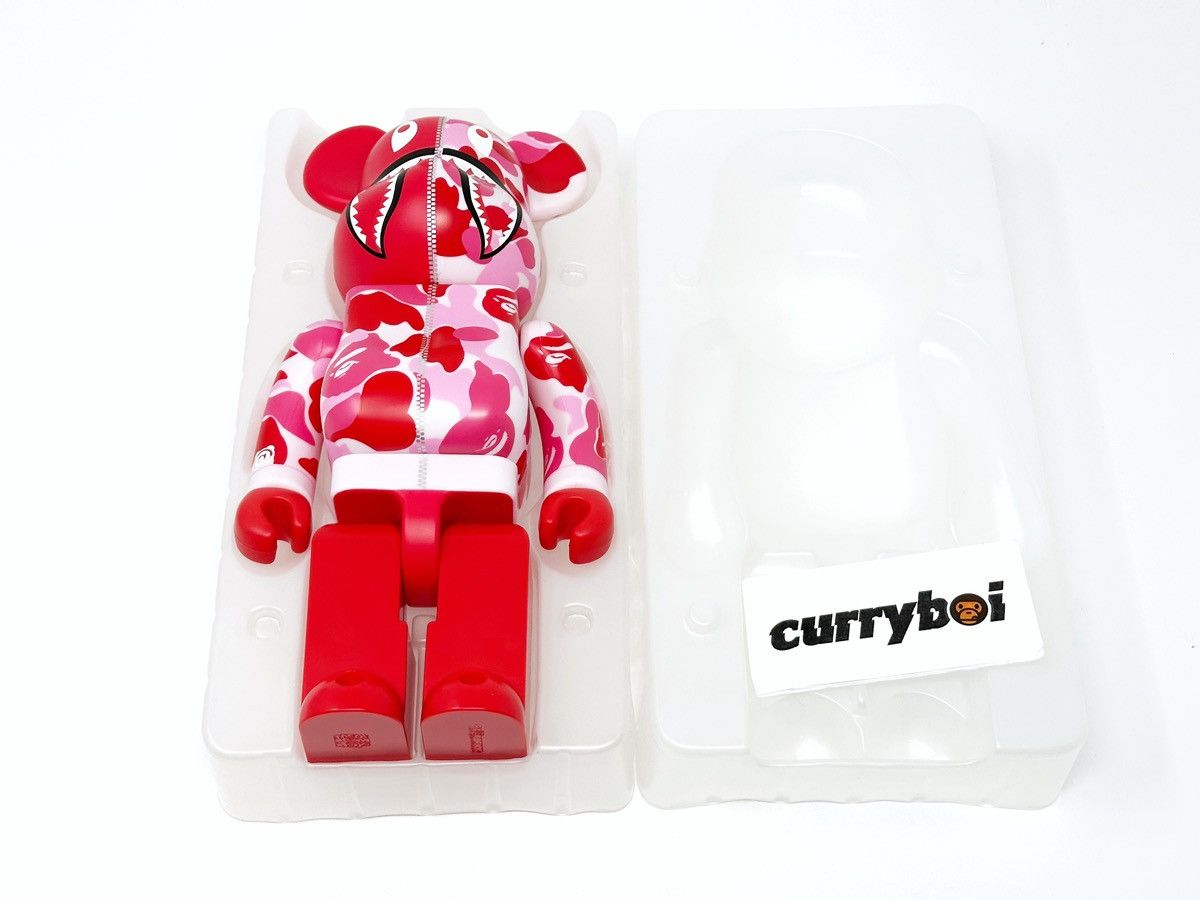 Bape Bearbrick x BAPE Camo Shark 400% Pink Size ONE SIZE - 3 Thumbnail