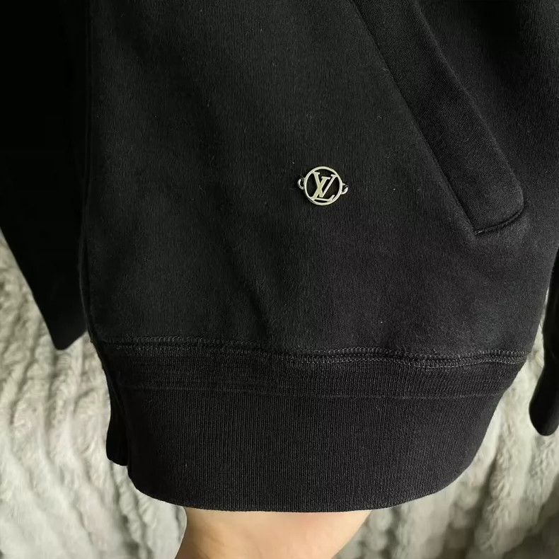Louis Vuitton Louis Vuitton Navy small logo zip hoodie Size US M / EU 48-50 / 2 - 3 Thumbnail