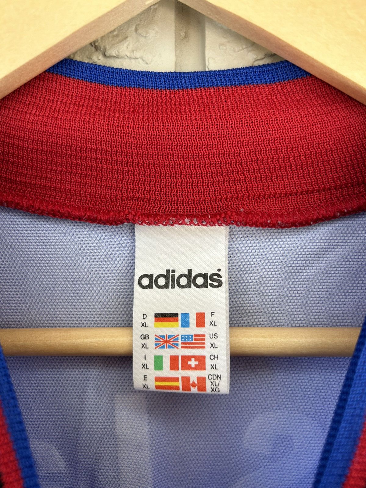 Adidas × Vintage Vintage 90s Adidas FC Bayern Munich Style Soccer Jersey Size US XL / EU 56 / 4 - 9 Thumbnail