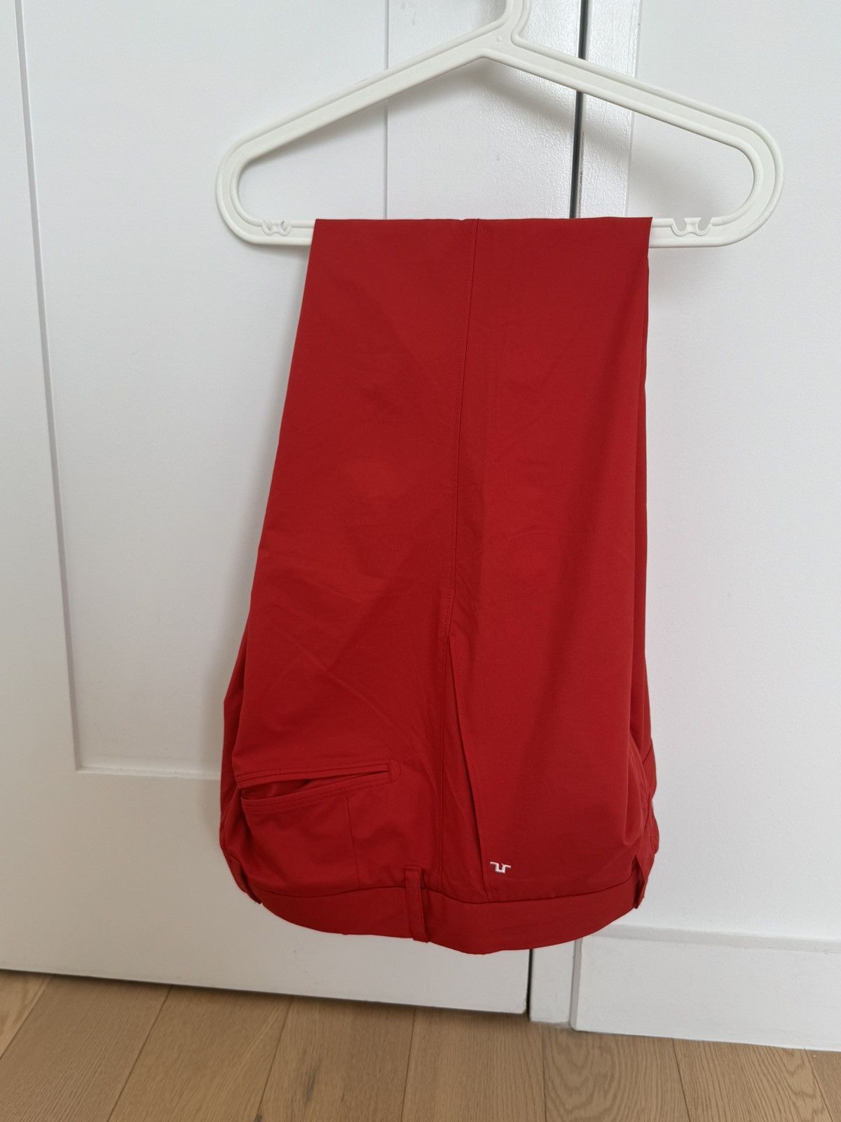 J.Lindeberg J.Lindeberg Golf style Red pants Size US 33 - 2 Thumbnail