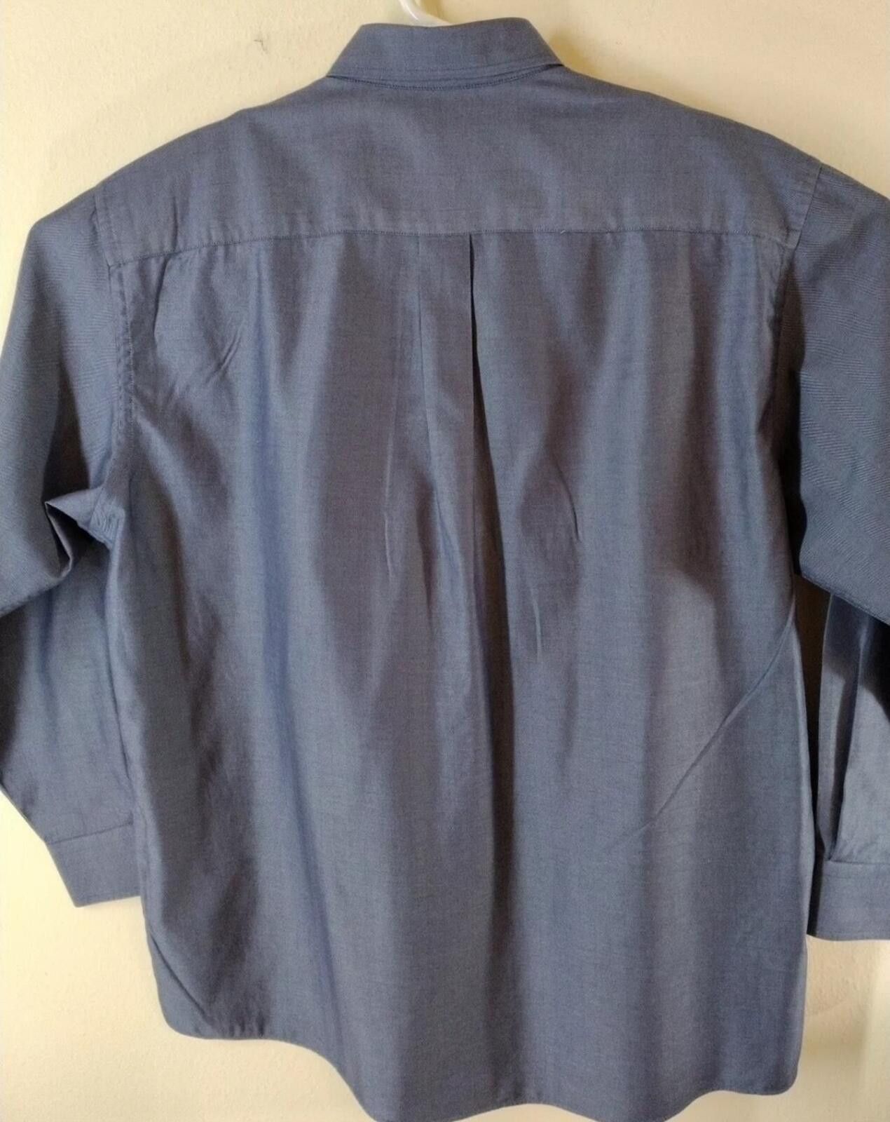 Jos. A. Bank JoS. A. BANIK Traveler's L Bluish Gray Button Down Shirt Size US L / EU 52-54 / 3 - 7 Thumbnail