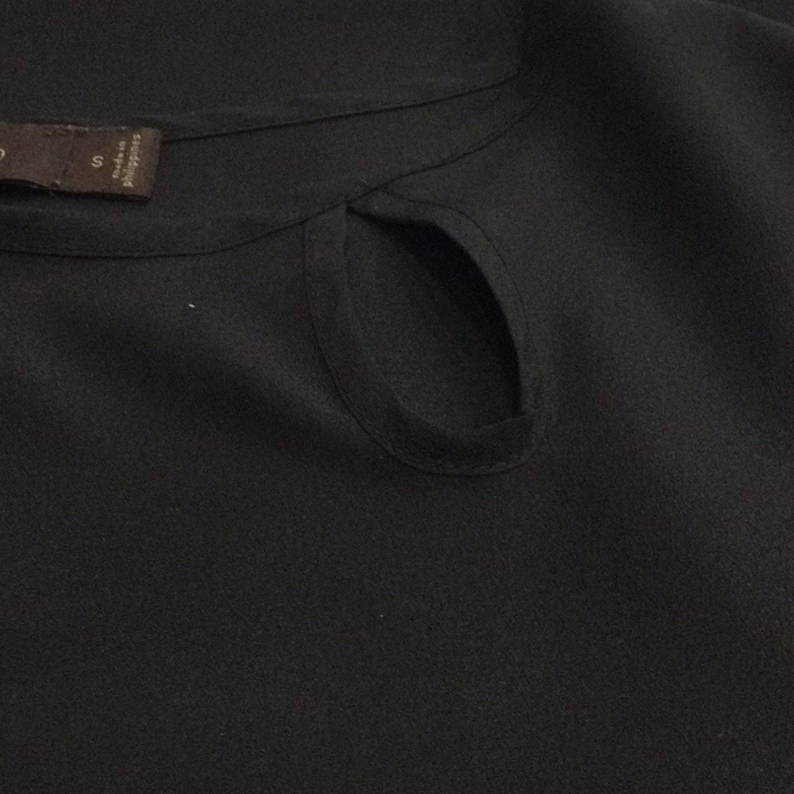 Other The Limited Black Front Key Hole Tie Neckline Blouse Size S Size S / US 4 / IT 40 - 16 Thumbnail