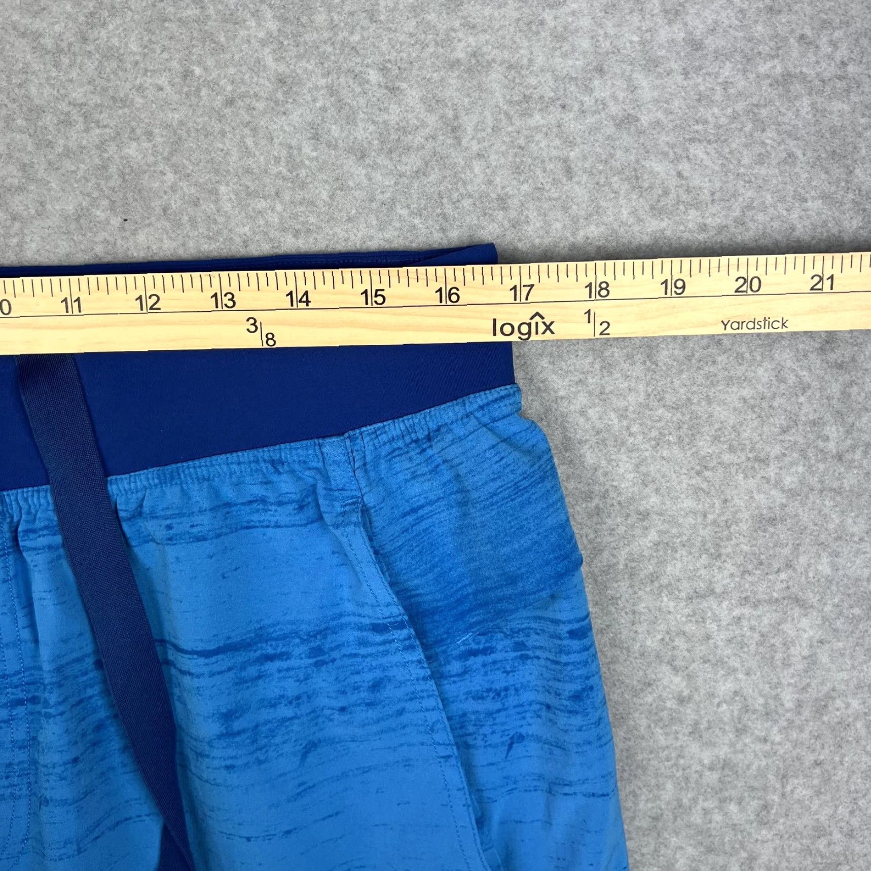 Lululemon Lululemon Shorts Mens XL Blue Drawstring Elastic Waist Pockets Logo Active Size US 36 / EU 52 - 2 Thumbnail