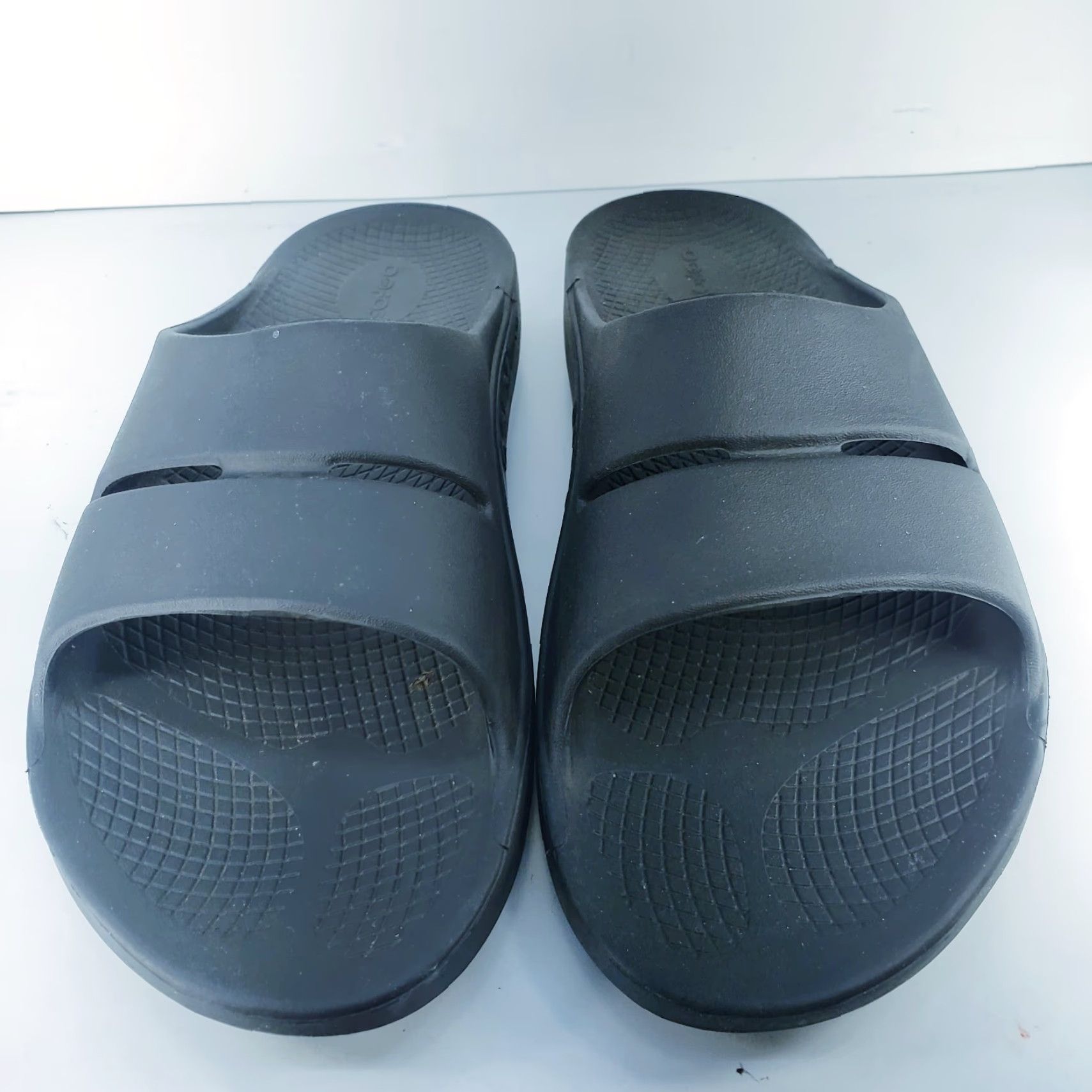 Vintage OOFOS Men's OOahh Slide Black 13 Casual Sandal Cushy Comfort Recovery Rubber Upper Mens Shoes Size ONE SIZE - 2 Thumbnail