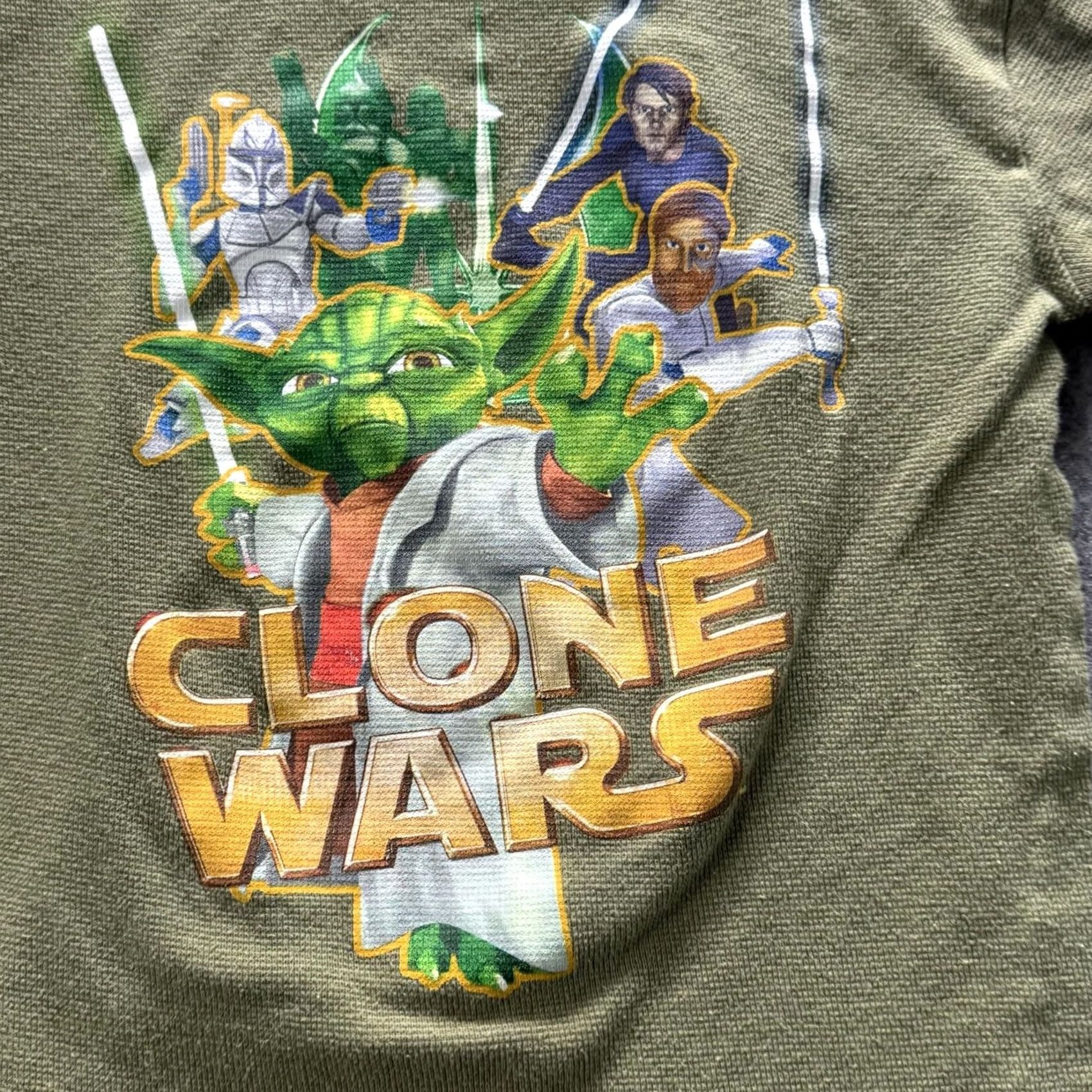 Star Wars VINTAGE? No. Wait—Provide optimized title: Star Wars Shirt Teens M Green Clone Wars Yoda Graphic Tee Long Sleeve Crewneck Size US M / EU 48-50 / 2 - 3 Thumbnail