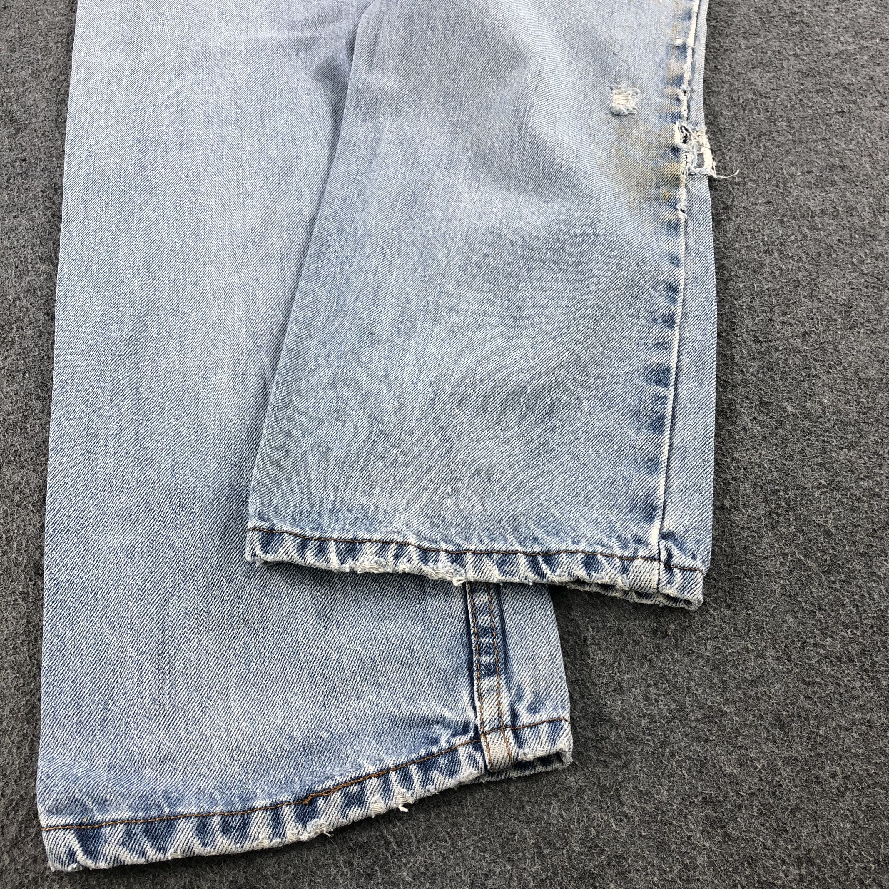 Levi's Vintage Light Wash Levis 505 Distress Jeans-J1245 Size US 32 / EU 48 - 6 Thumbnail