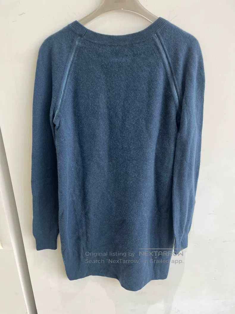Loro Piana Loro Piana Navy Cashmere Knit Turtleneck Sweater, Mid-Leng Size XS / US 0-2 / IT 36-38 - 4 Thumbnail