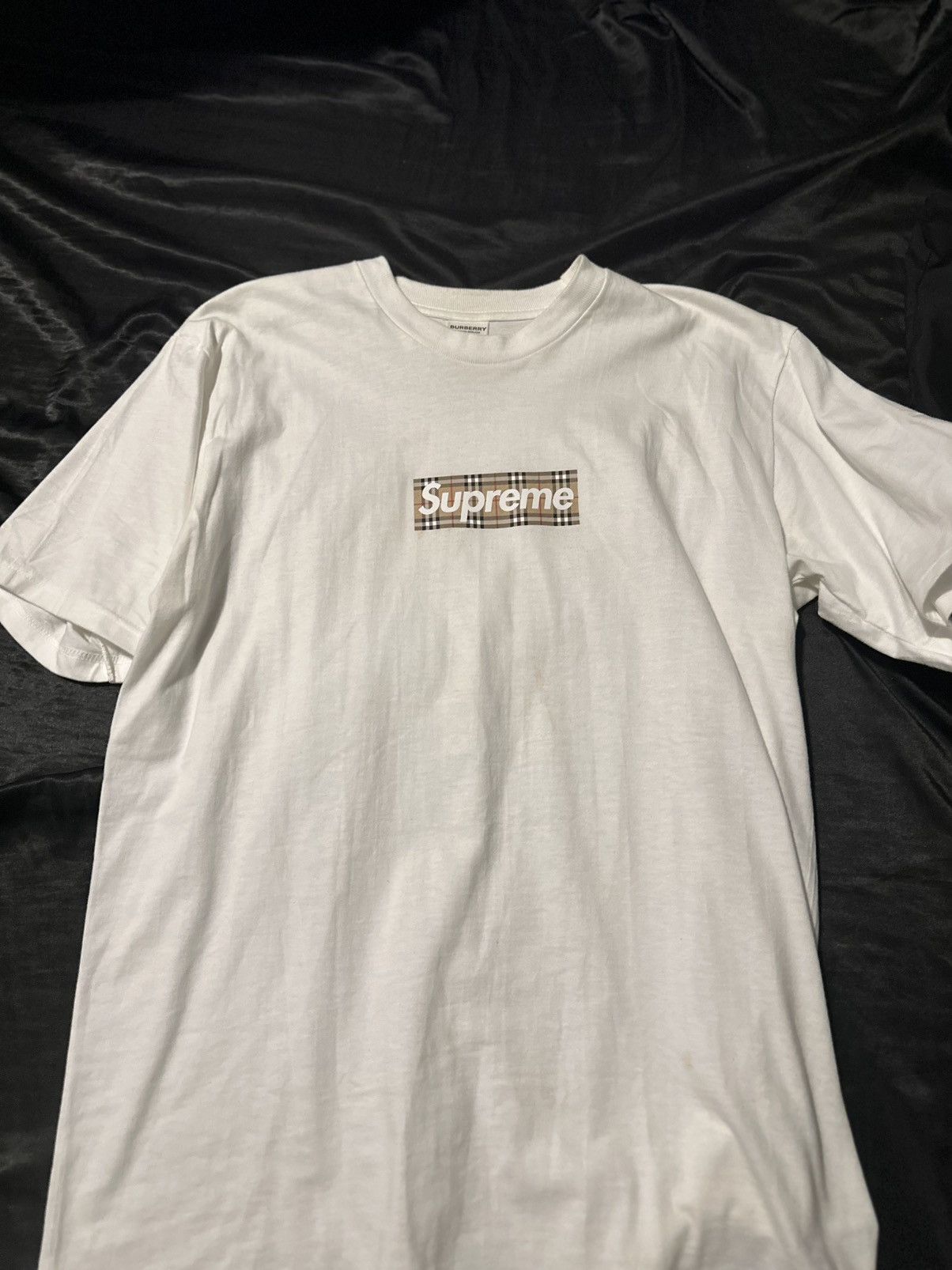 Supreme Burberry box logo