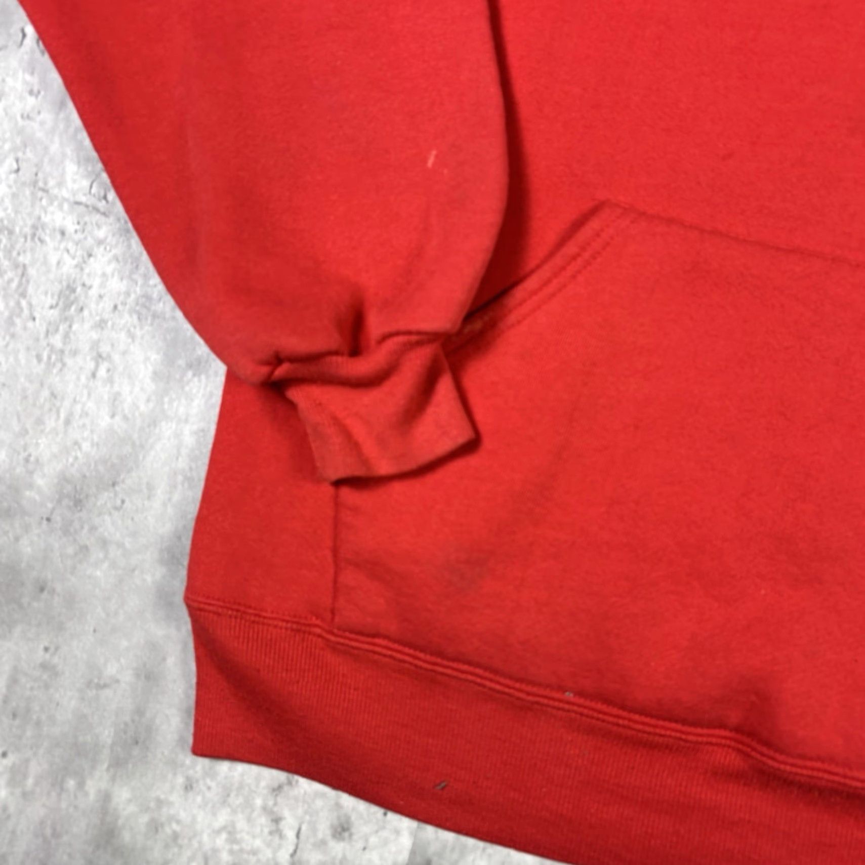 Russell Athletic VINTAGE 90s Russell Athletic Red Hoodie Mens L Graphic Print Pullover Heavyweight Logo 90s Size US L / EU 52-54 / 3 - 5 Thumbnail
