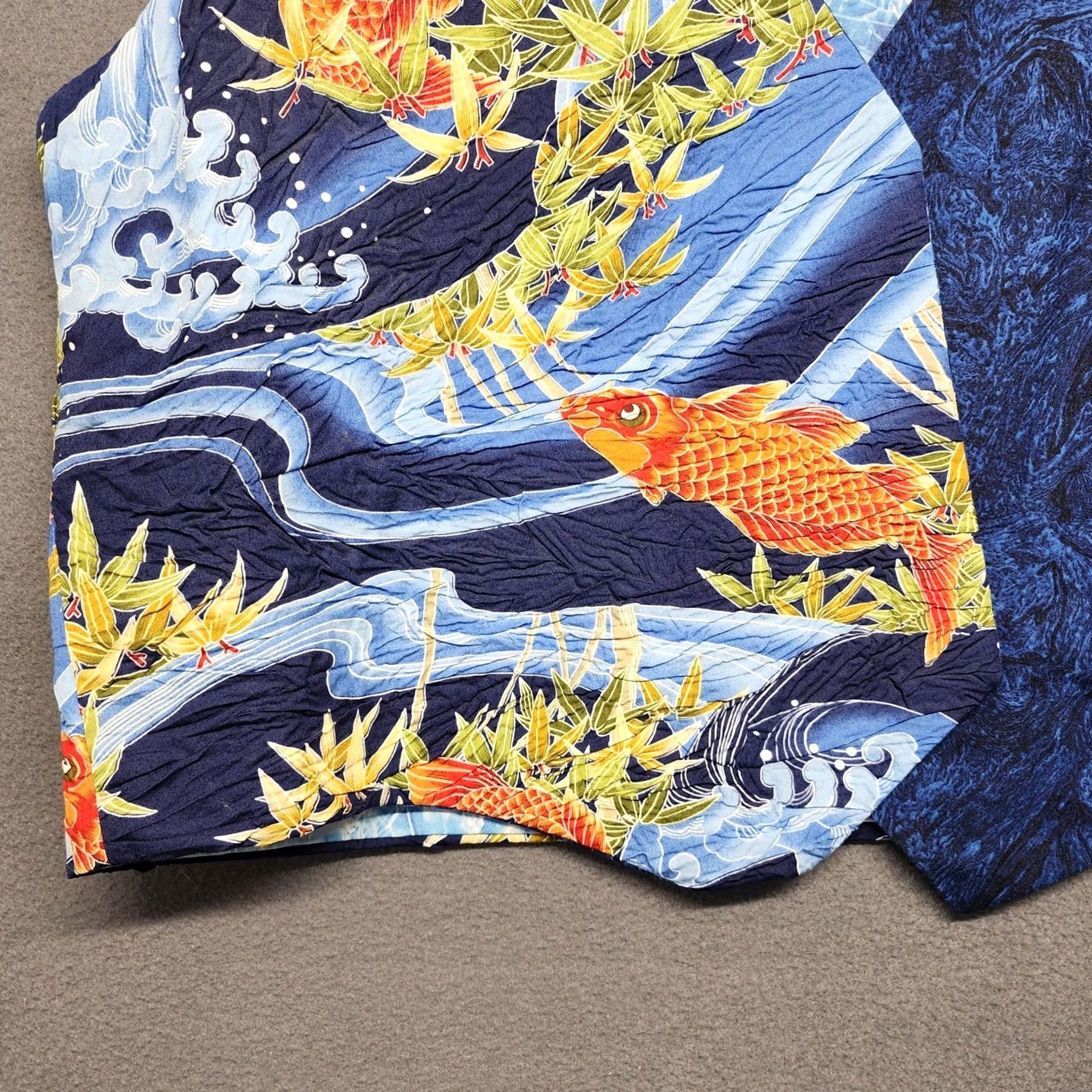 Vintage Koi Fish Waves Vest Mens XL Blue Japanese Print Open Front Lined Bamboo Handmade Size US XL / EU 56 / 4 - 7 Thumbnail