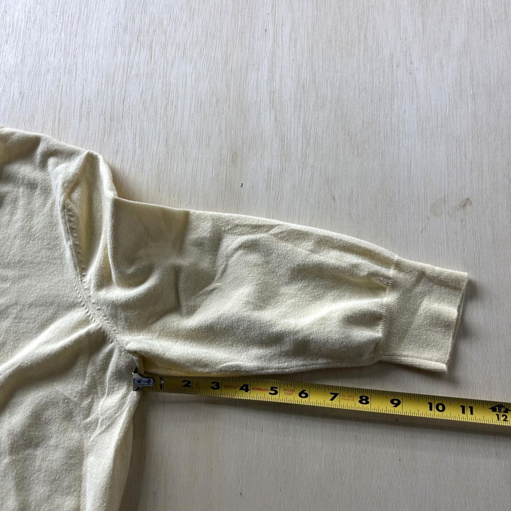 Eddie Bauer Eddie Bauer Cardigan Sweater Womens XL Yellow V-Neck 3/4 Sleeve Lightweight Knit Cardigan Sweater Women XL Yellow V-Neck 3/4 Sleeve Lightweight Knit Size XL / US 12-14 / IT 48-50 - 6 Thumbnail