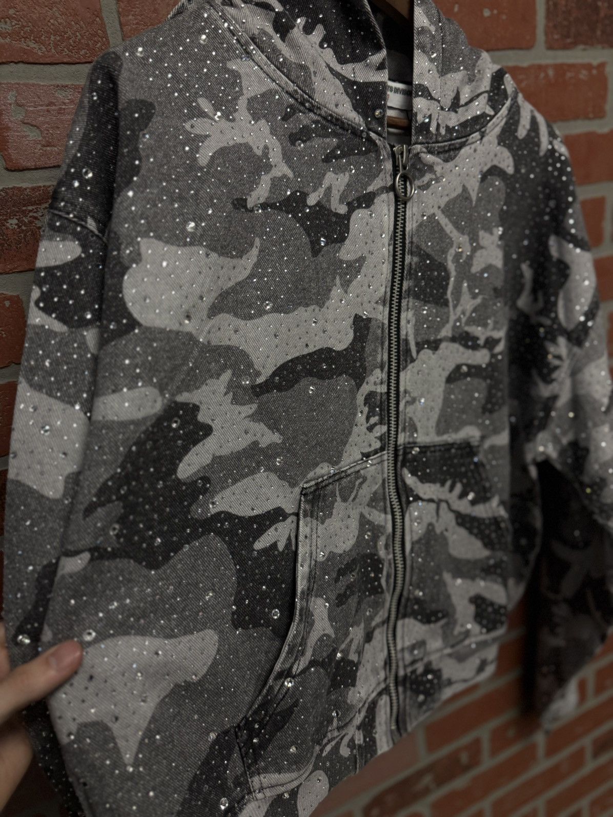 Vale Valley White Camo Crystal Hoodie Size M (NEW) Size US M / EU 48-50 / 2 - 6 Thumbnail