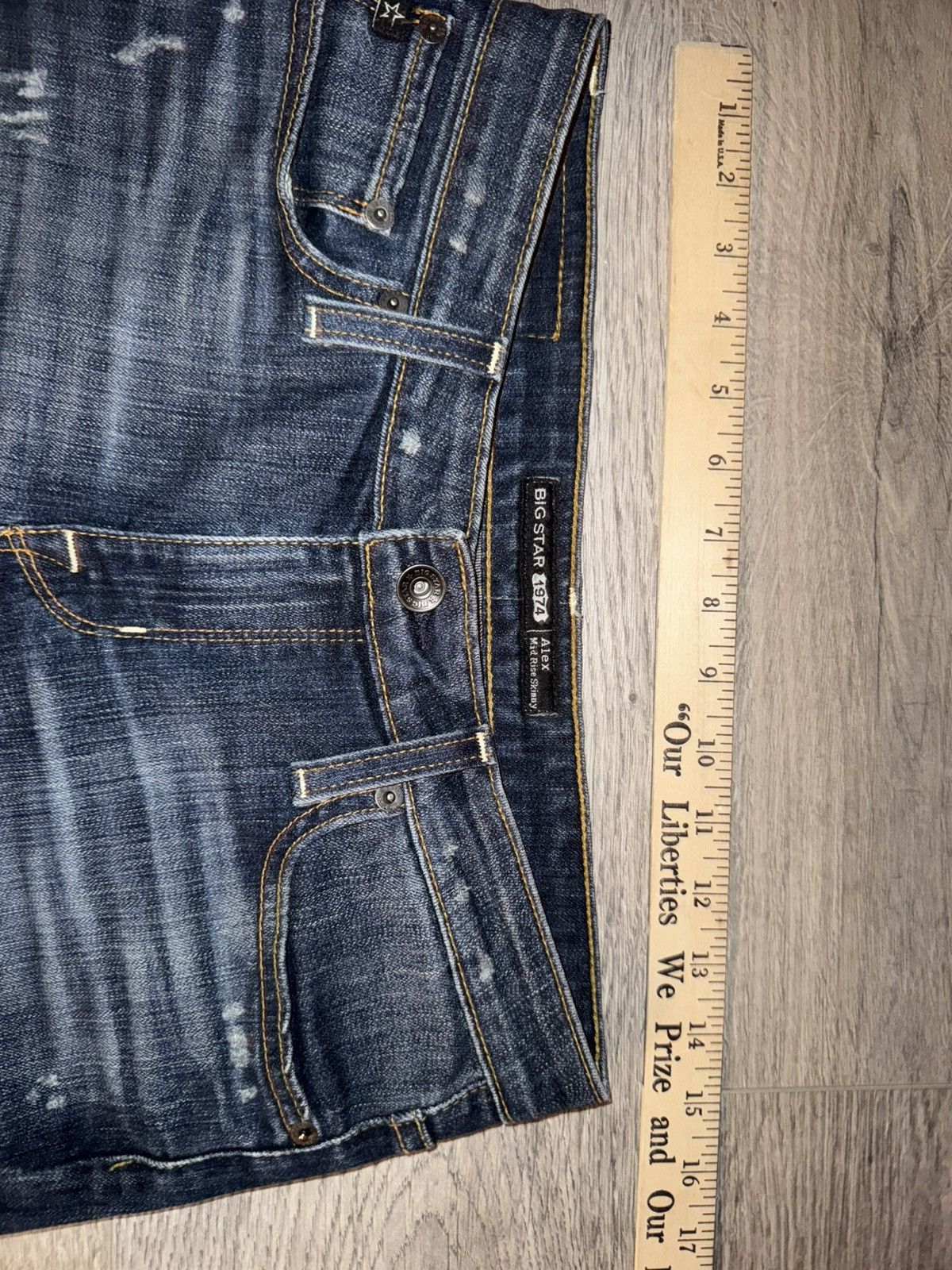 Big Star Buckle BIG STAR - Early 2000’s Alex Mid Rise Skinny Shorts Size 27" / US 4 / IT 40 - 5 Thumbnail