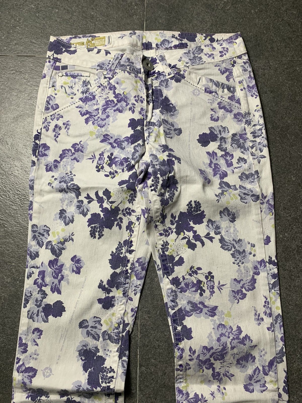 Marithe + Francois Girbaud 2000s Le Casual De Marithe Francois Girbaud Floral Pants Size 30" / US 8 / IT 44 - 3 Thumbnail