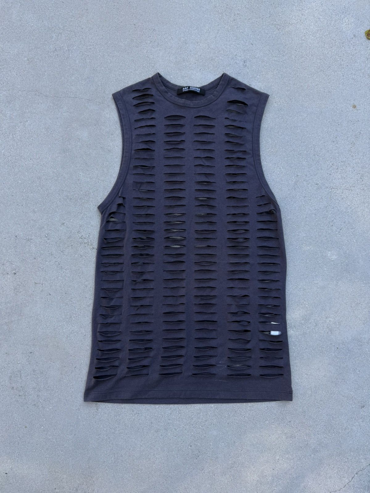 Raf Simons Raf Simons SS06 Laser Cut Tank Top Size US M / EU 48-50 / 2 - 1 Thumbnail
