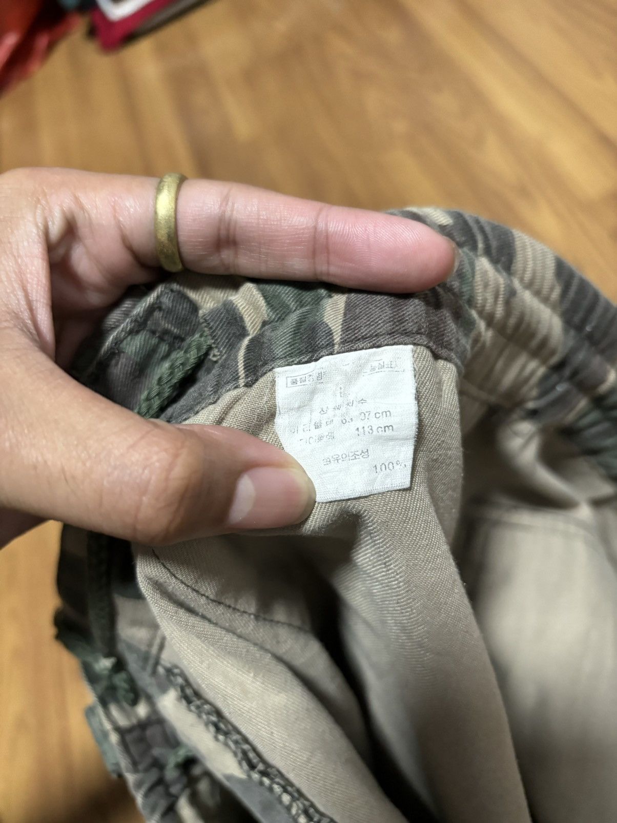 Vintage Faded Military Camo Cargo Shorts Size US 33 - 15 Thumbnail