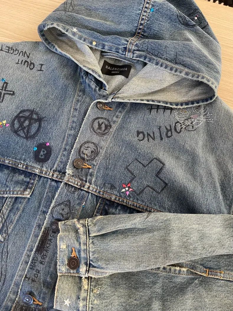 Balenciaga Balenciaga Graffiti Beaded Denim Jacket Size US S / EU 44-46 / 1 - 4 Thumbnail