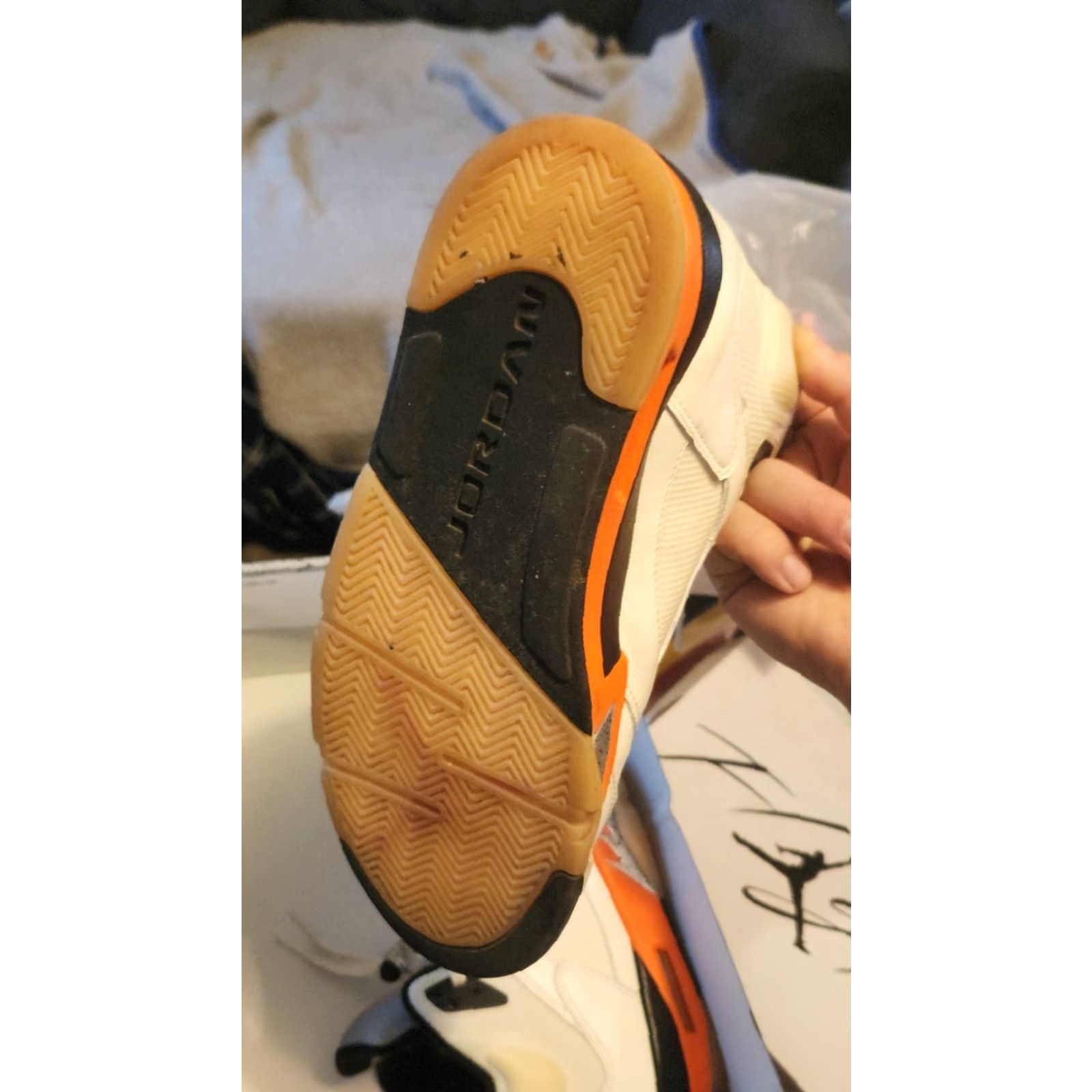 Jordan Brand Jordan 5 Shattered Backboard Retro White Multi-Color 8.5 Men Sneaker Size US 9 / EU 42 - 4 Thumbnail