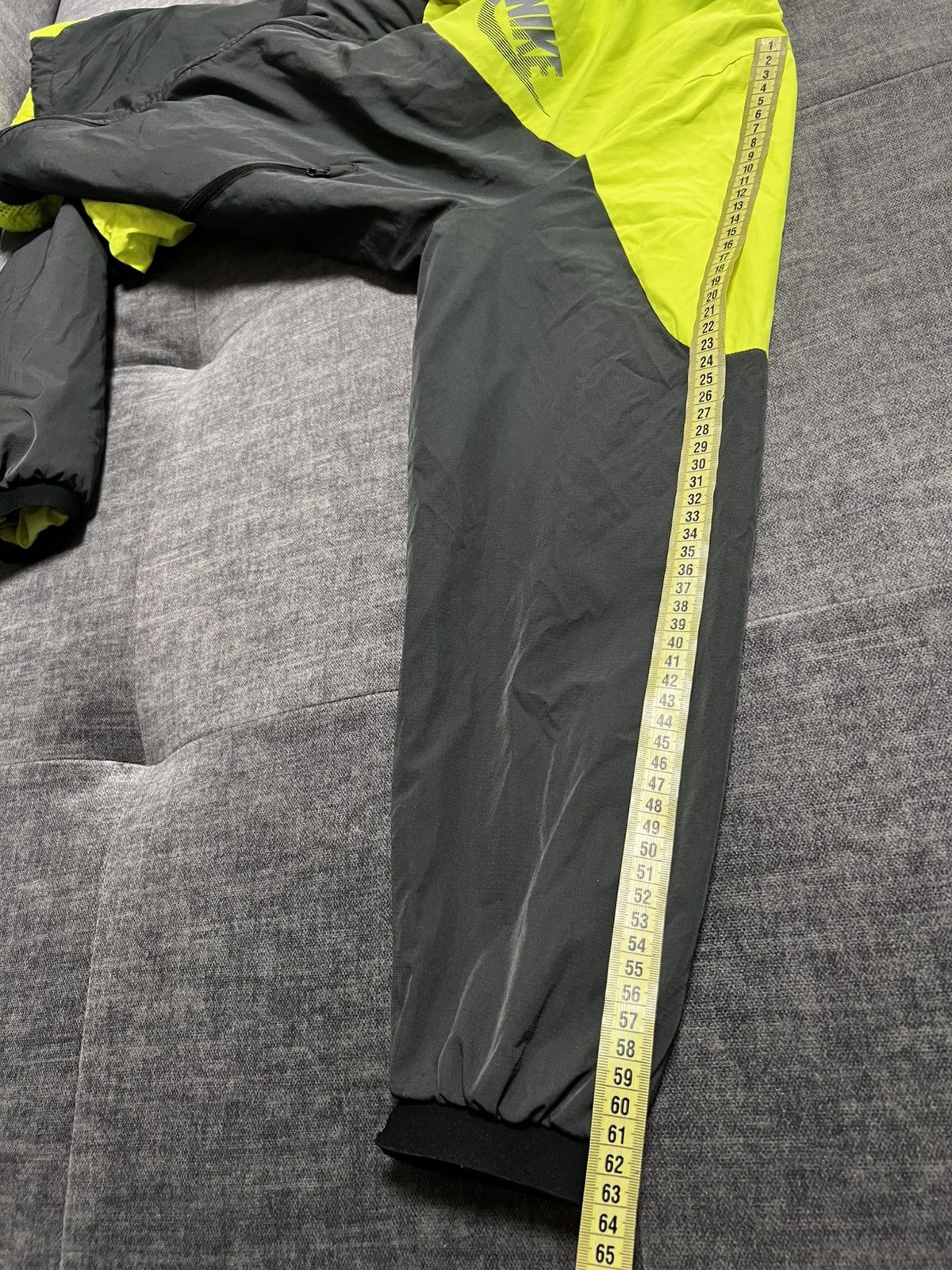Nike Nike Nylon Running Windbreaker Shell Jacket Size L Size US L / EU 52-54 / 3 - 17 Thumbnail