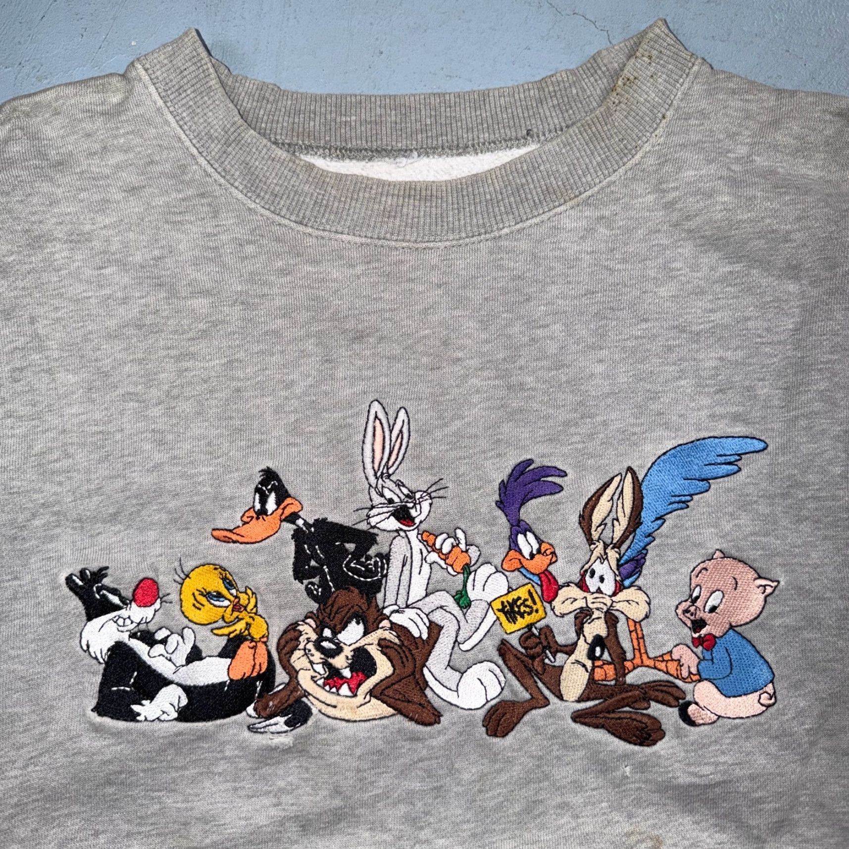 VINTAGE 1990s Acme Looney Tunes Central Logo Sweatshirt Gray M Mens Regular Pullover Crewneck Logo Stained