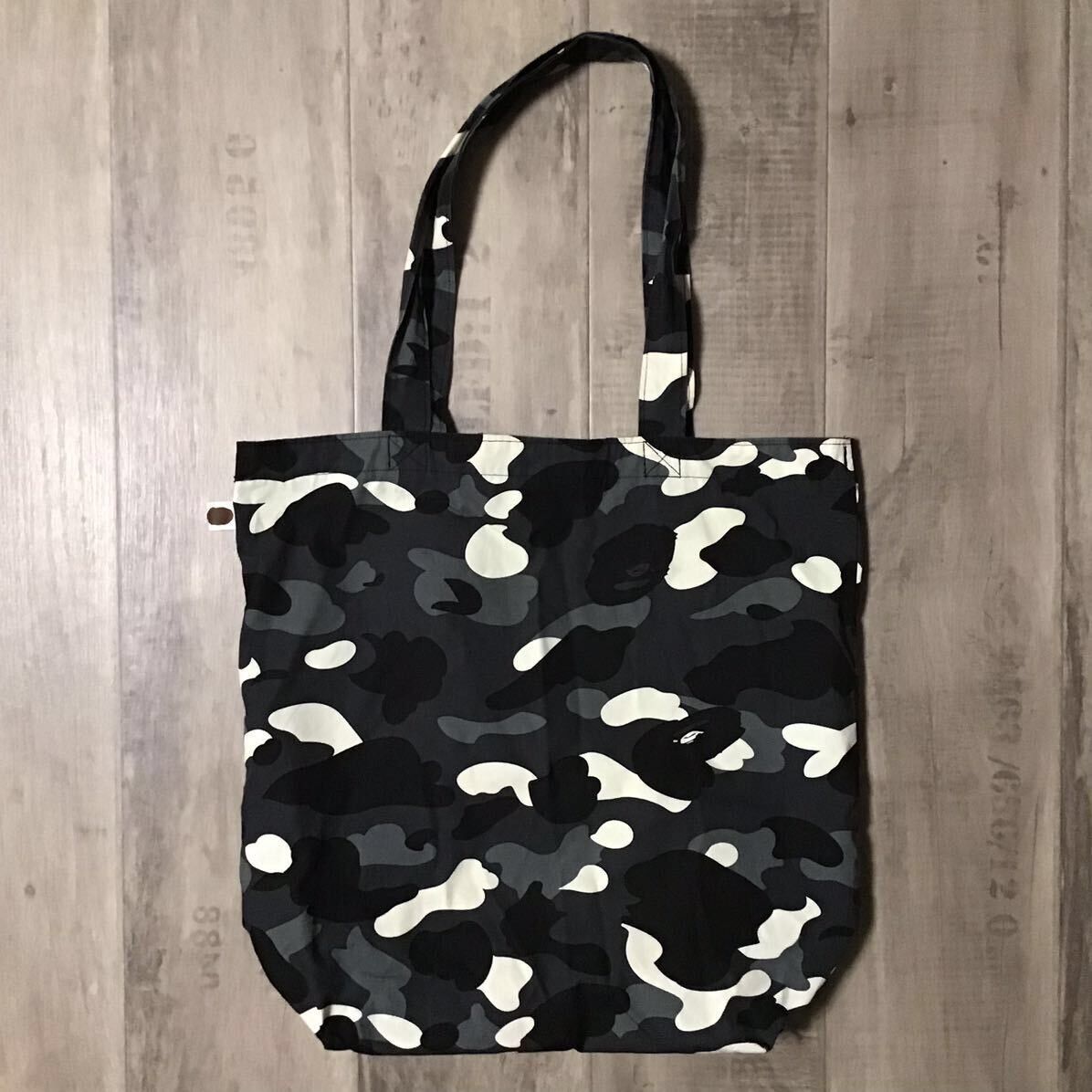 Bape 💫Glow in the dark💫 BAPE City camo packable tote bag APE Size ONE SIZE - 4 Thumbnail