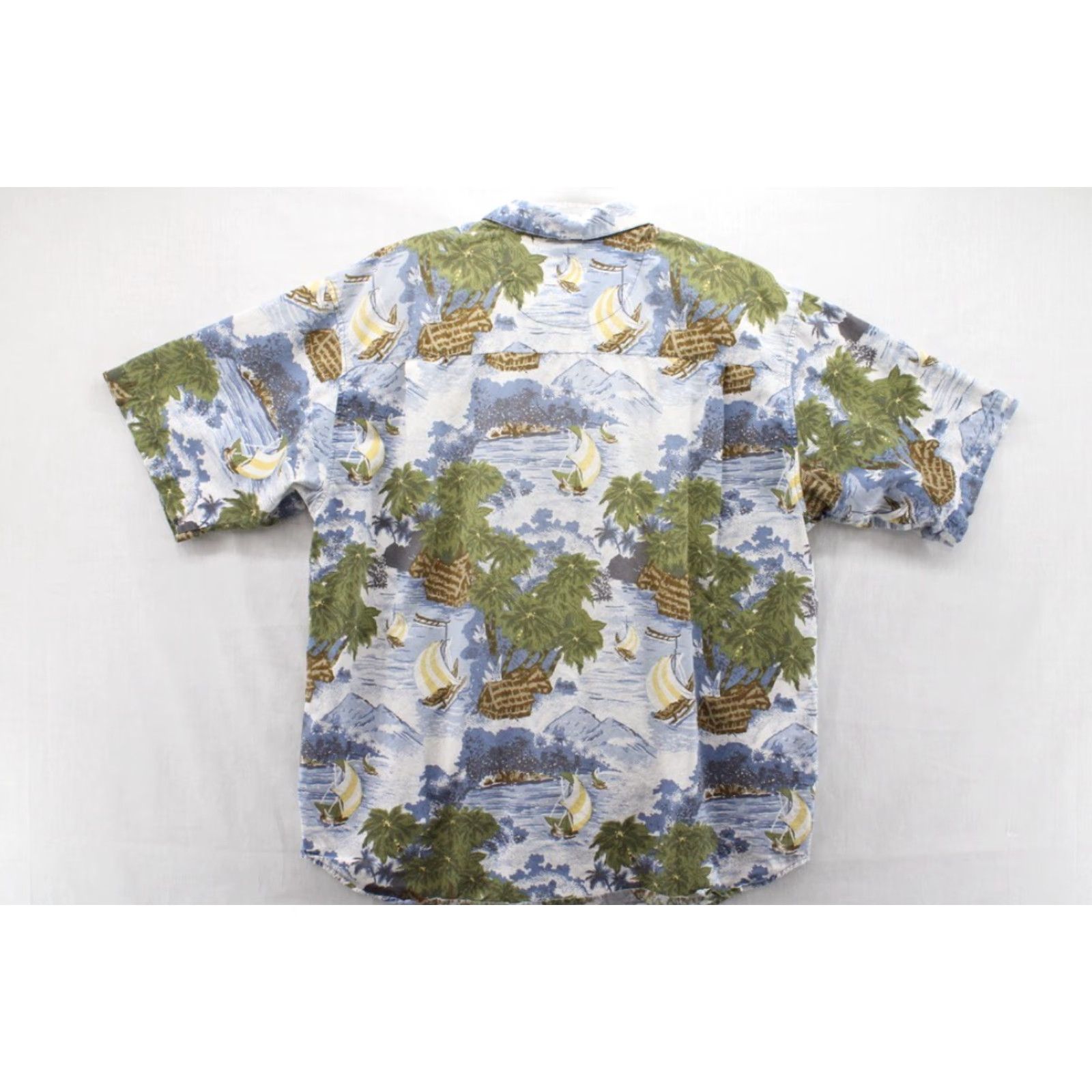 Vintage VINTAGE R&Y Sport Shirt Men's XL Hawaiian Short Sleeve Boat Hut Palm Trees Luau Size US XL / EU 56 / 4 - 3 Thumbnail
