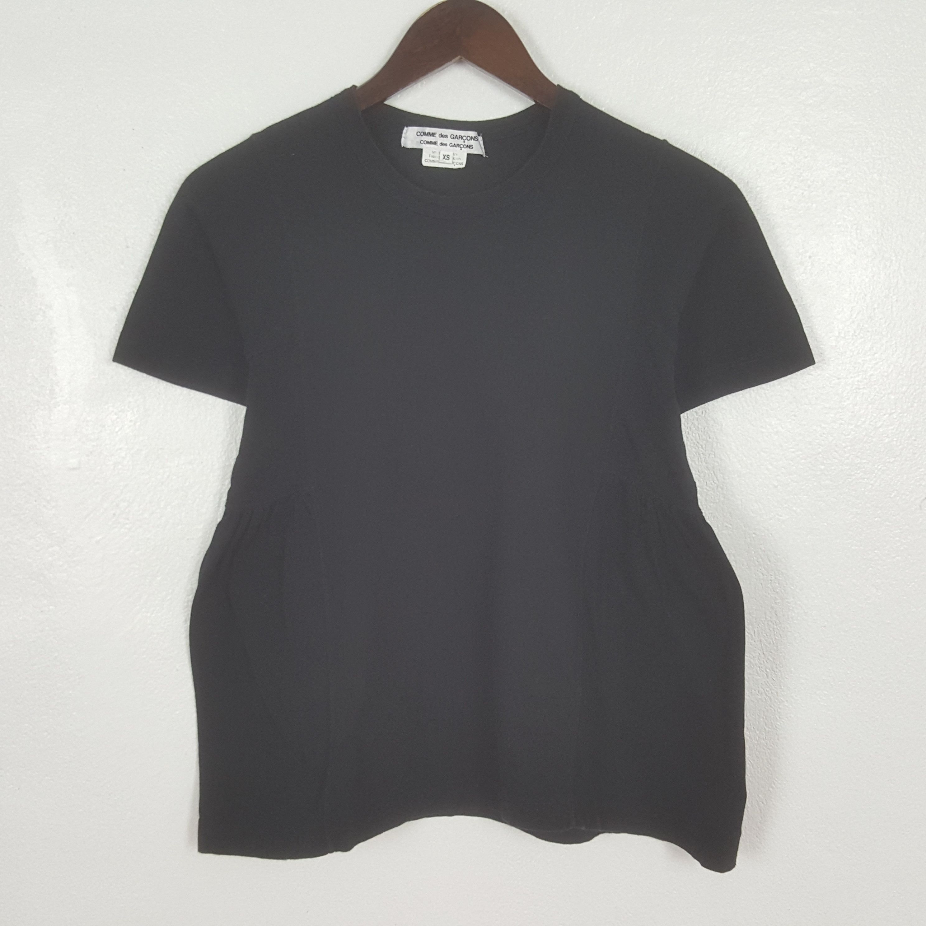 Comme des Garcons Vintage Comme des Garcons Japan Plain T-shirt Size XS / US 0-2 / IT 36-38 - 1 Thumbnail