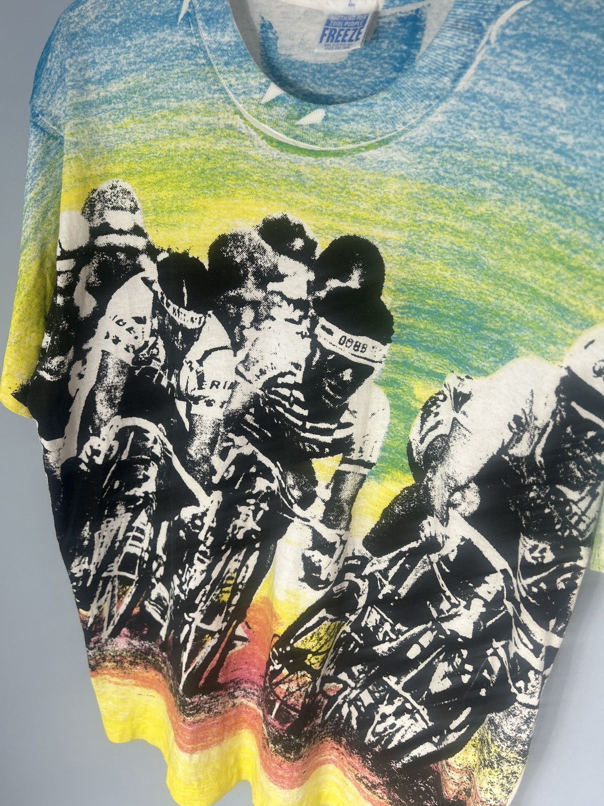 Vintage Vintage 90s All Over Print Cycling Race Tee Size US XL / EU 56 / 4 - 4 Thumbnail