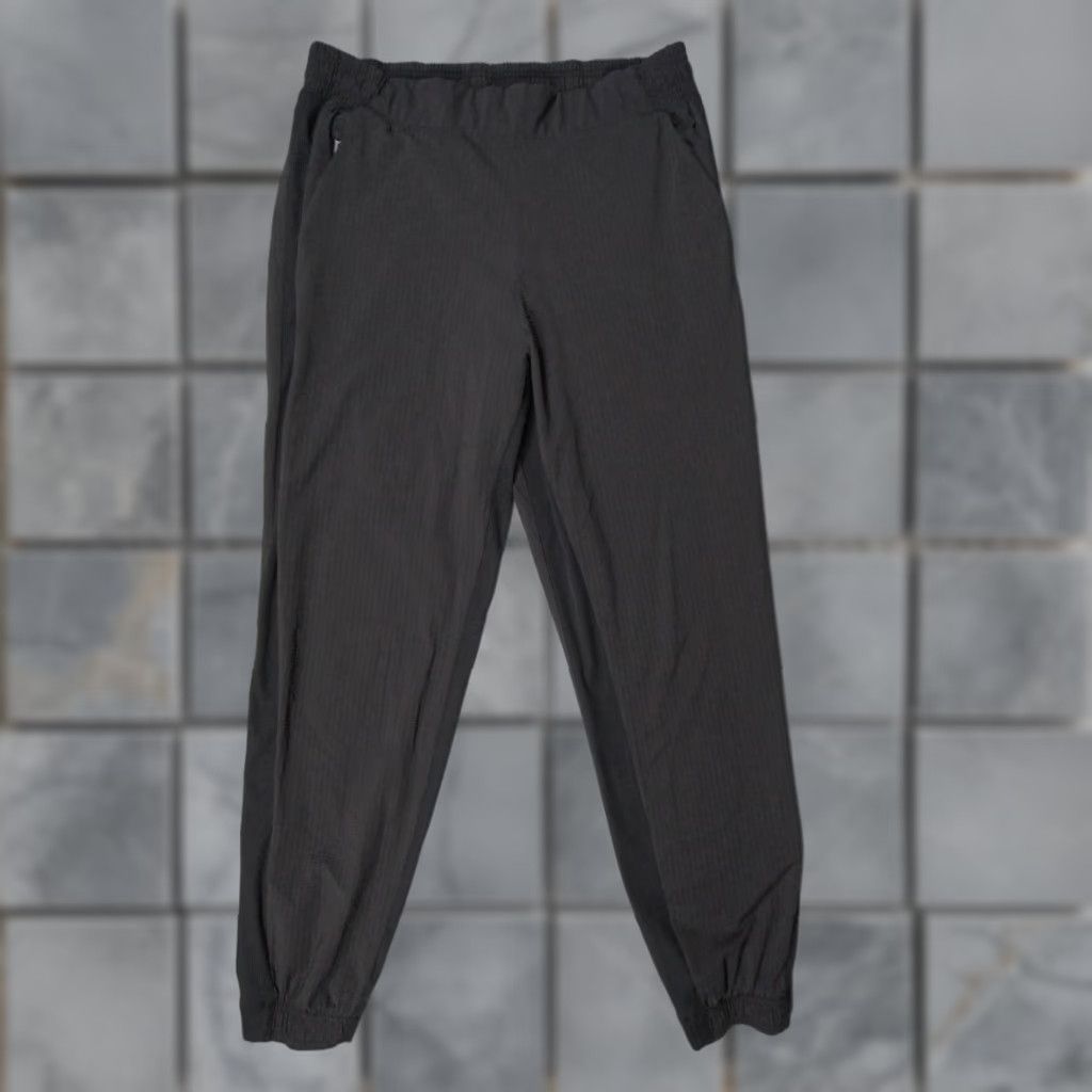 Athleta VINTAGE? No — Wait: Athleta Pants Womens 10 Black Jogger Brooklyn Textured Stretch Athletic Casual Size 32" / US 10 / IT 46 - 1 Thumbnail