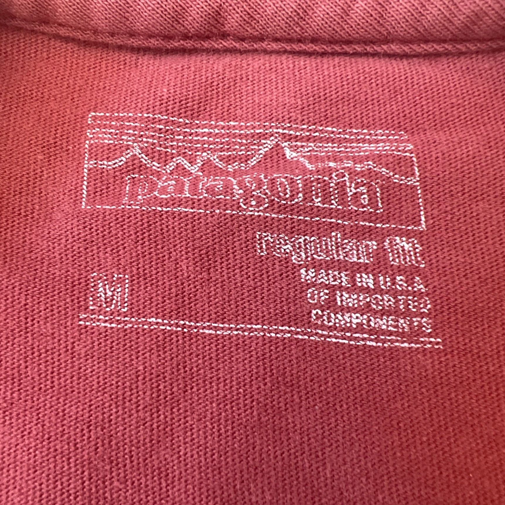 Patagonia Patagonia Shirt Men's M Red Official Eat Local Bear Eating Fish Graphic Short Sleeve Crew Neck T-Shirt Size US M / EU 48-50 / 2 - 4 Thumbnail