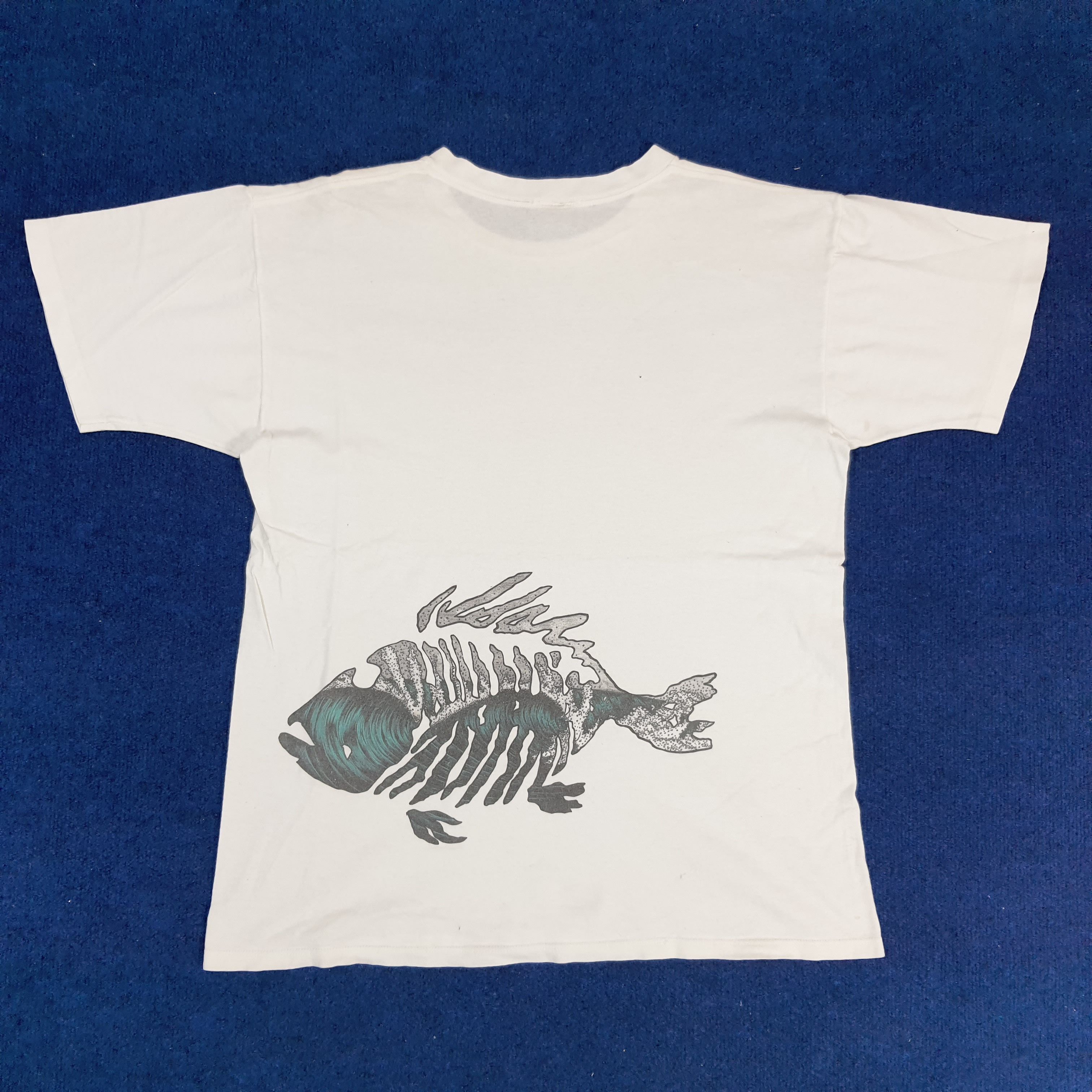 Vintage Vintage Bronze Age Surf Tshirt Size US L / EU 52-54 / 3 - 1 Thumbnail