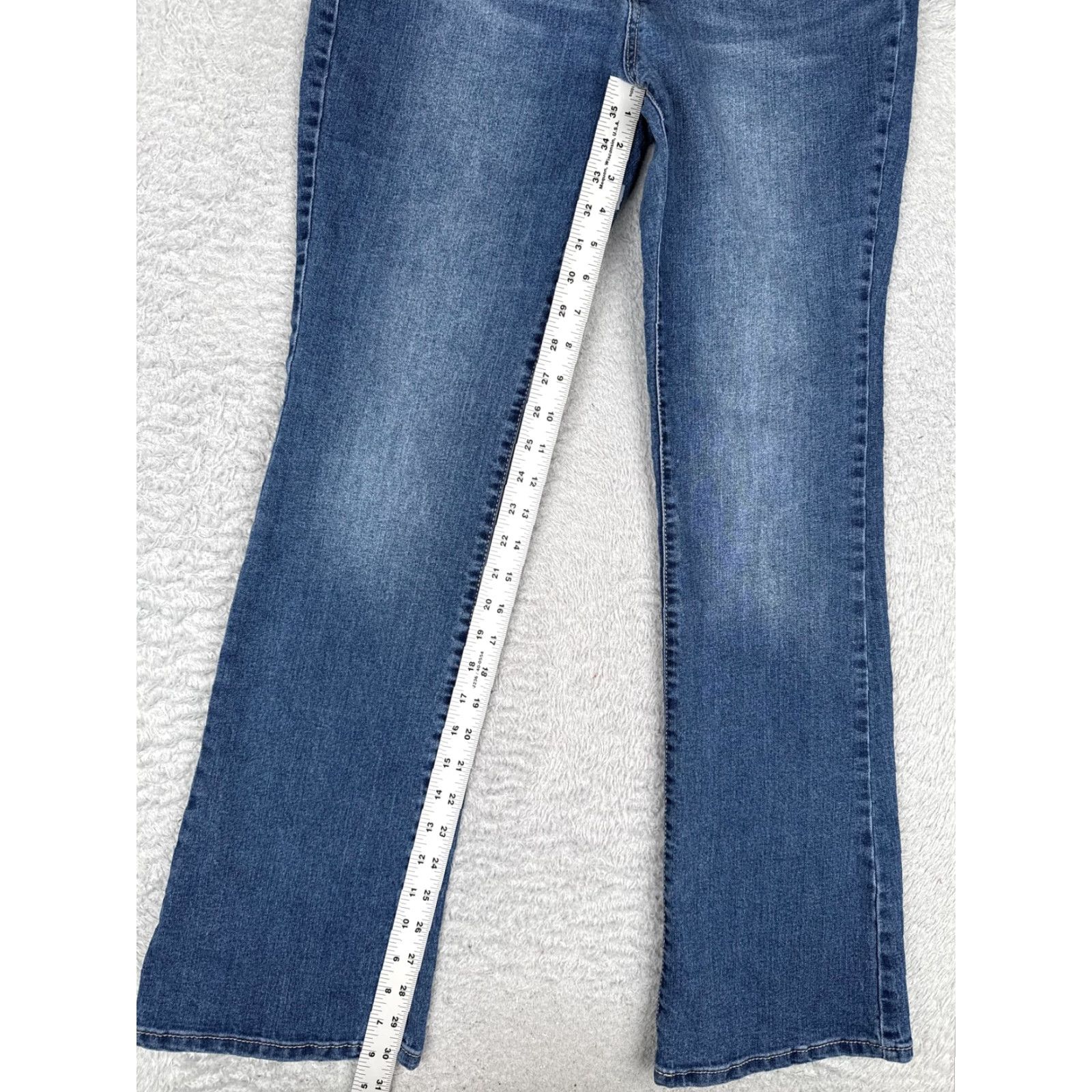 Vintage No Boundaries Jeans Bootcut Juniors 11 Blue Med Wash Mid Rise Stretch 29x31 Womens Size 32" / US 10 / IT 46 - 7 Thumbnail