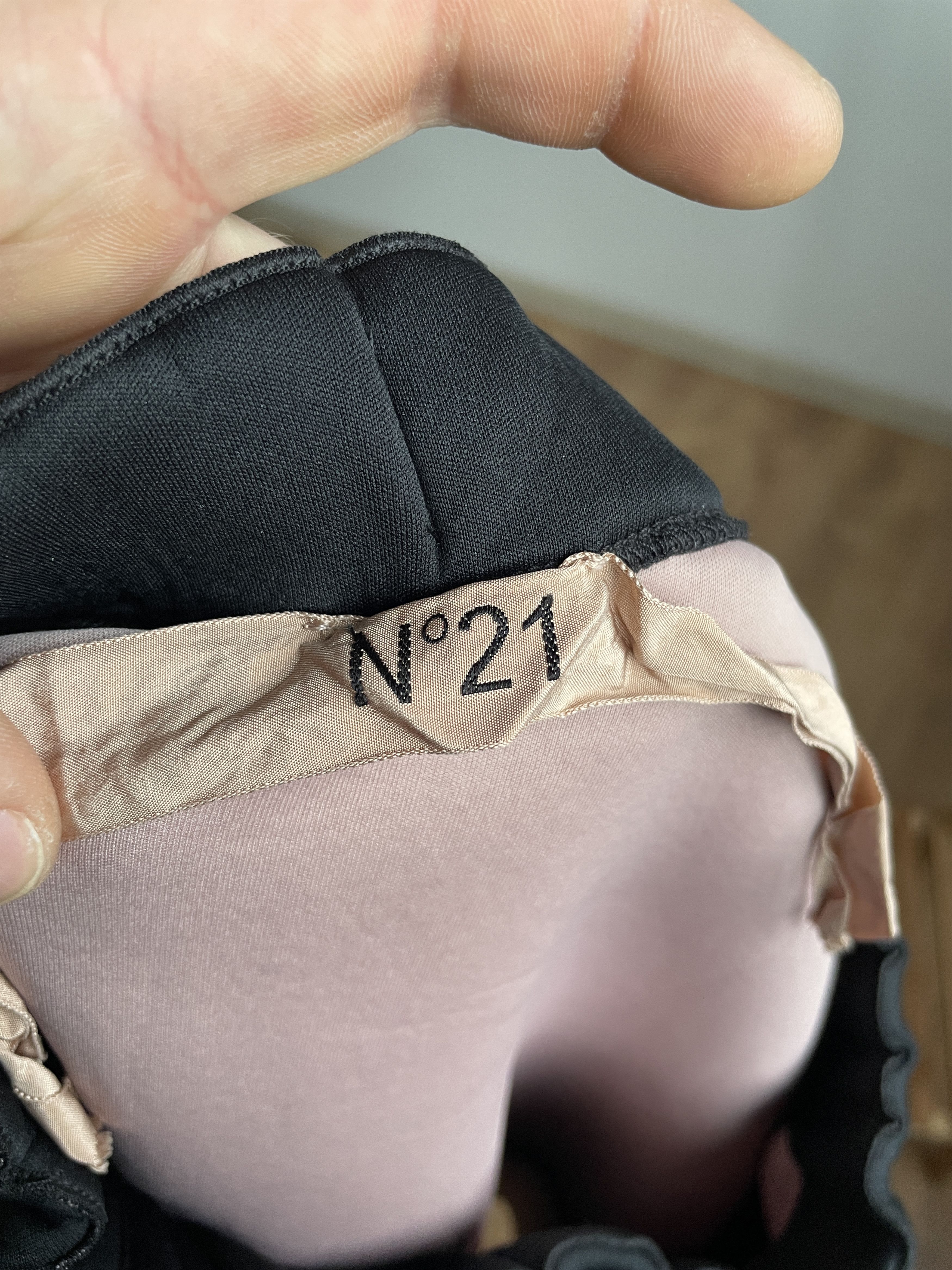 No. 21 No 21 Numero Ventuno Neoprene Flared Midi Skirt Size 32" / US 10 / IT 46 - 5 Thumbnail