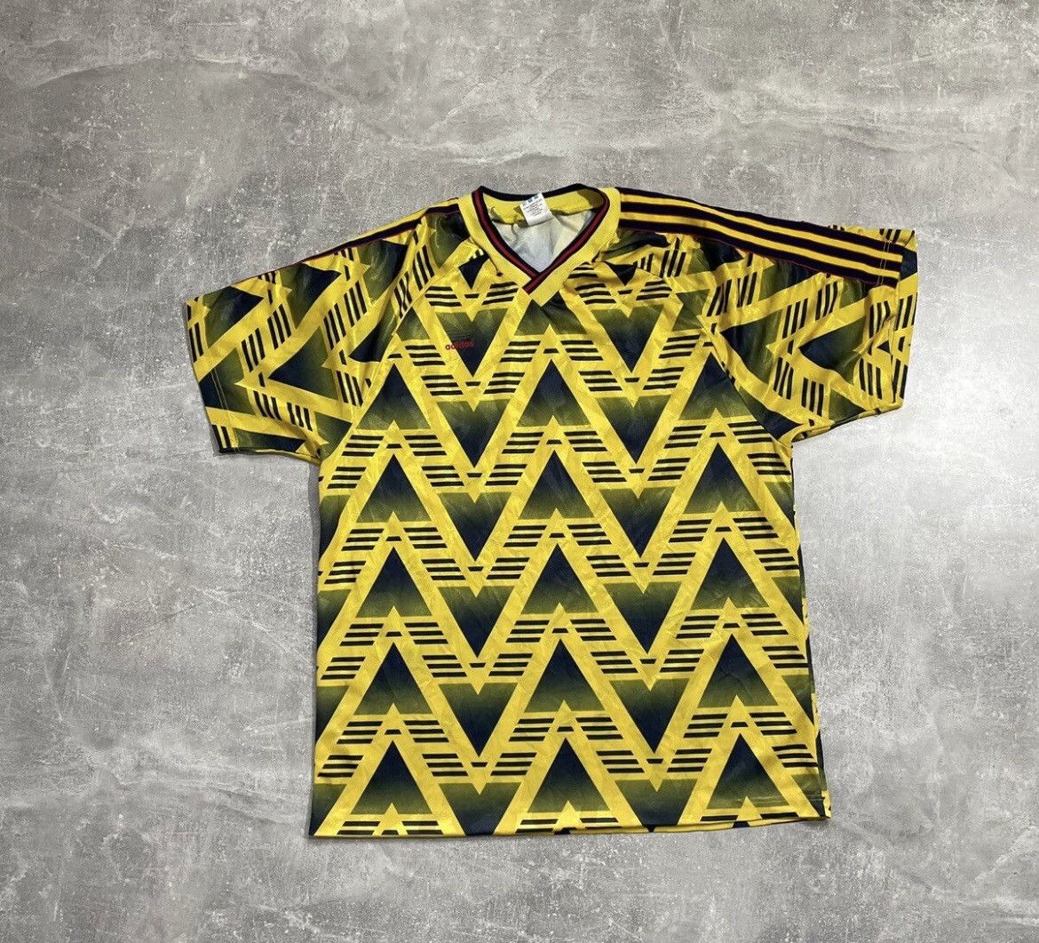 Arsenal 90s kit sales
