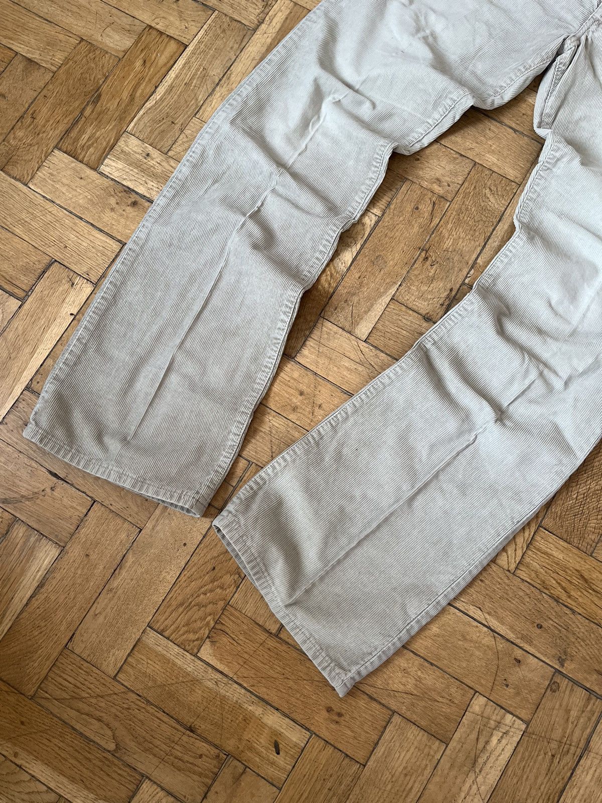 Levi's Vintage Levi’s Cream Jeans Corduroy Denim Baggy Fit 33x34 Size US 34 / EU 50 - 8 Thumbnail