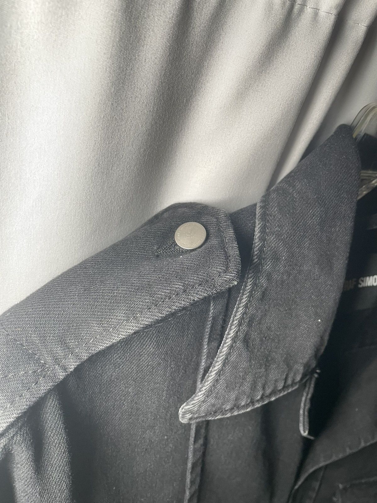 Raf Simons Raf Simons Very Big Denim Shirt With 2 Pockets Size US L / EU 52-54 / 3 - 5 Thumbnail