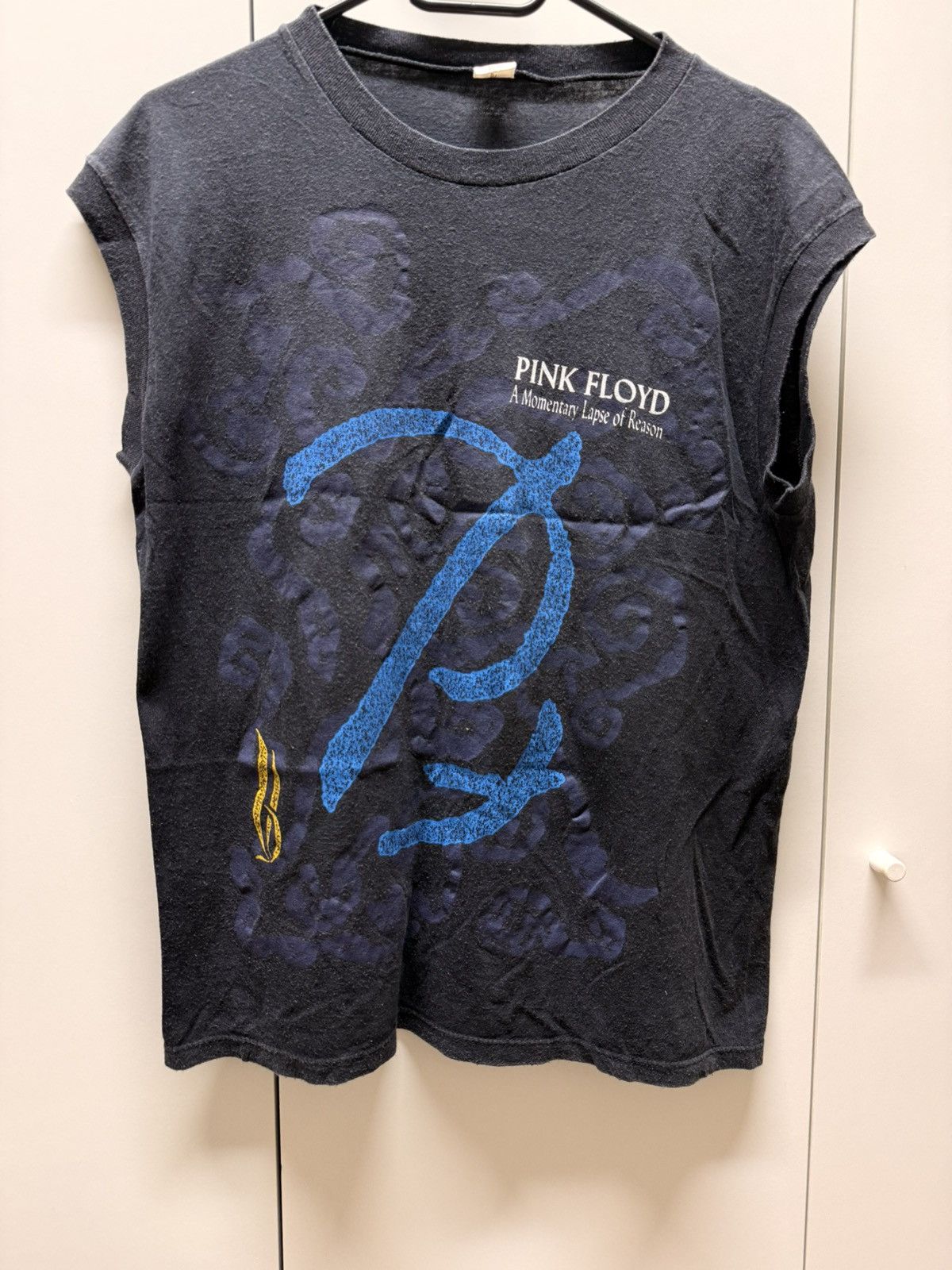 Pink Floyd Very Rare Vintage Pink Floyd Tour 88s T shirt Size US M / EU 48-50 / 2 - 1 Thumbnail