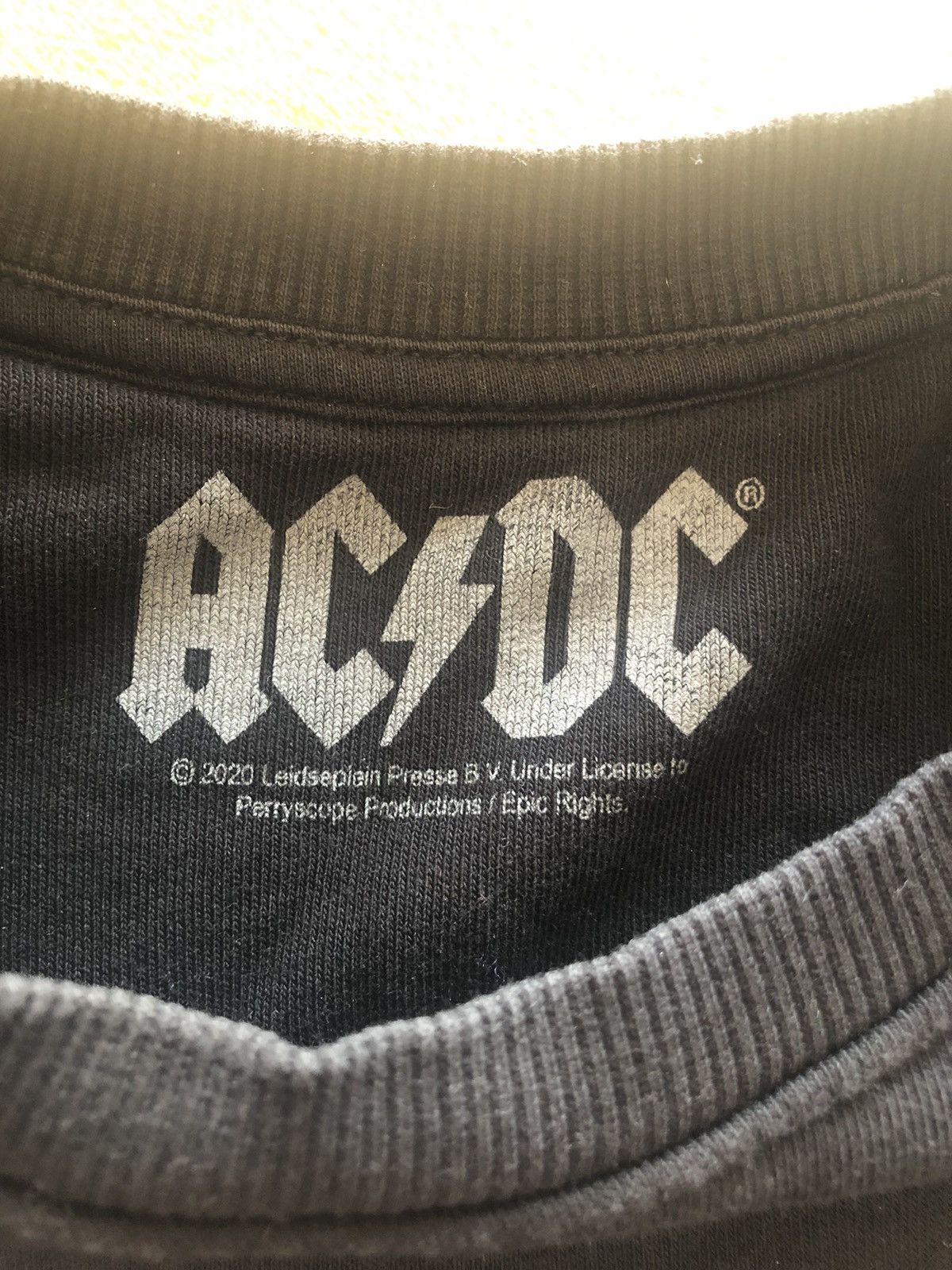 AC/DC × Vintage AC/DC HIGHWAY TO HELL TOUR 1979 CREWNECK SWEATSHIRT Size US S / EU 44-46 / 1 - 3 Thumbnail