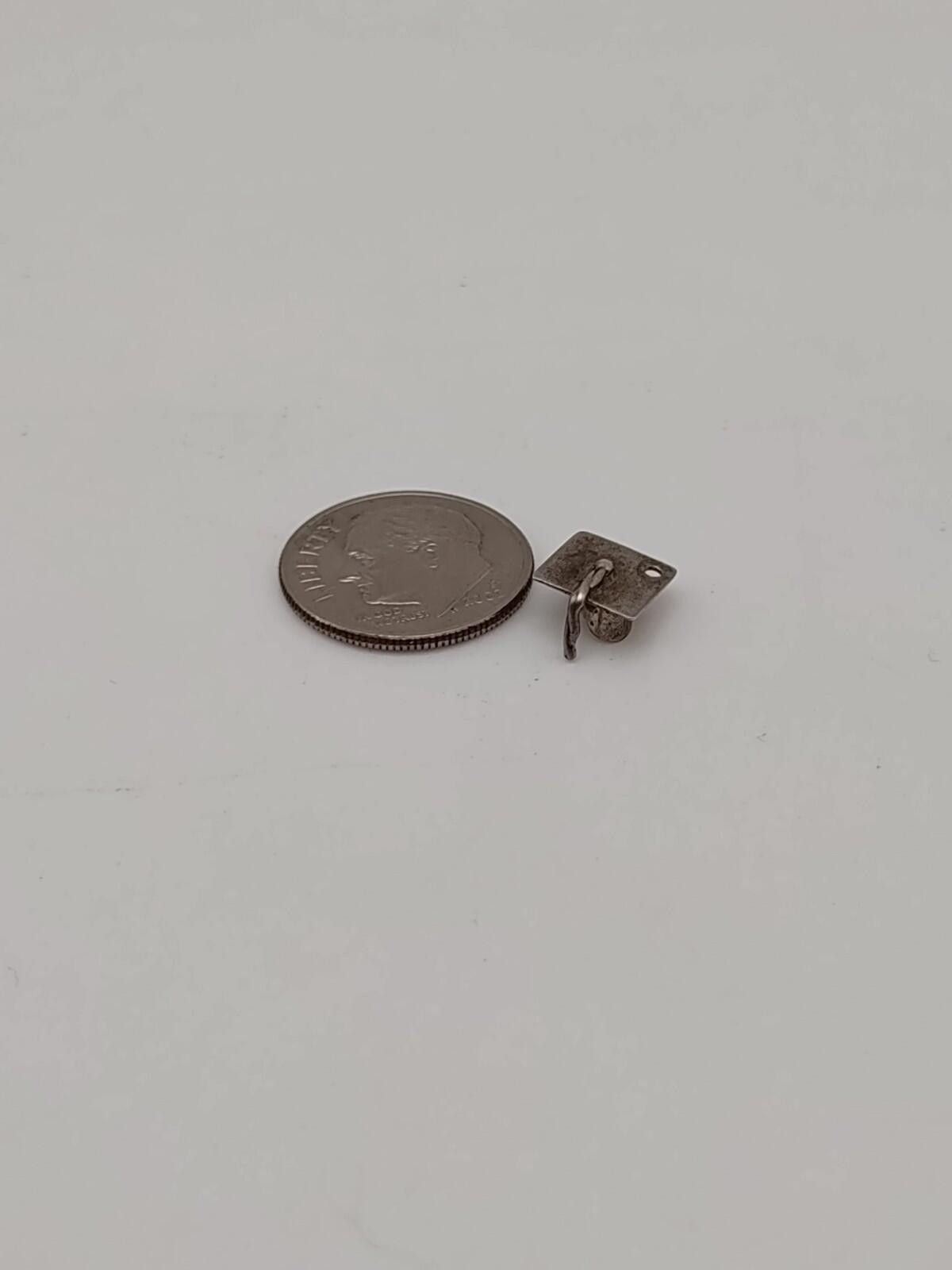 The Unbranded Brand Vintage Sterling Graduation Cap Charm 925 Petite Size ONE SIZE - 5 Thumbnail