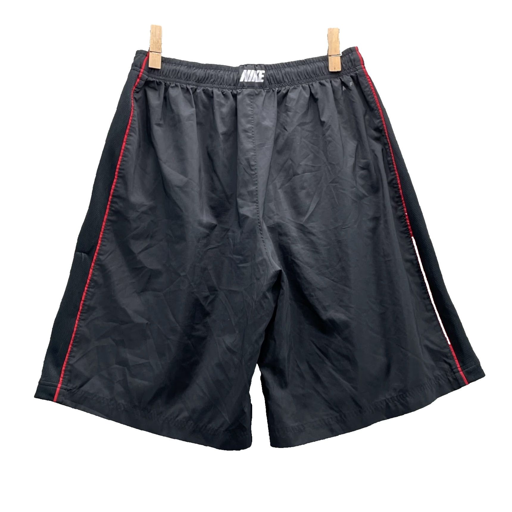 Nike Nike Basketball Shorts Womens XL Black Red 90s Retro Dri-Fit Athletic Sportswear Shorts Size 40" / US 18 - 2 Thumbnail