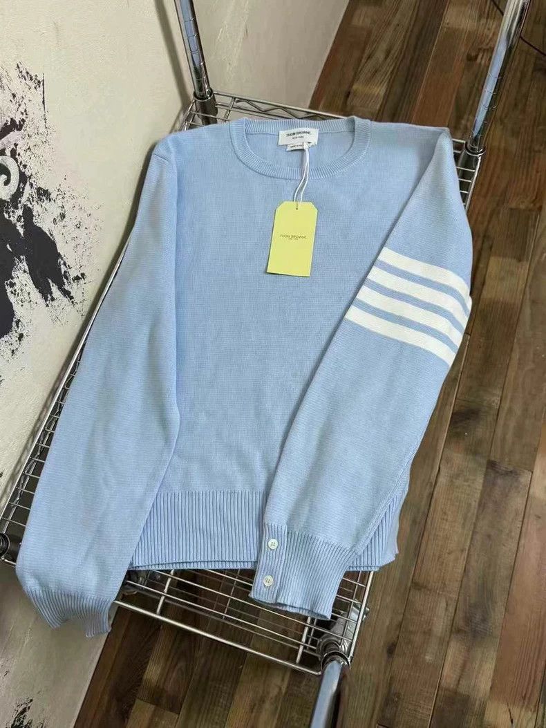 Thom Browne Thom Browne Round neck knit sweater Size US L / EU 52-54 / 3 - 1 Thumbnail