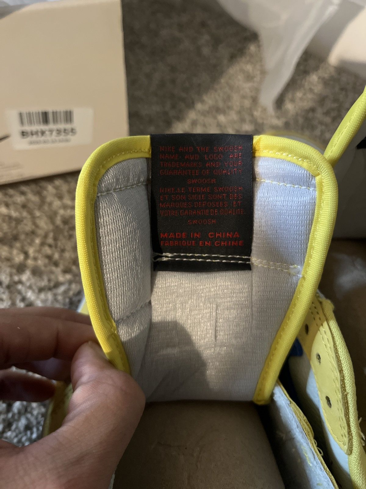 Jordan Brand × Travis Scott Jordan 1 Low Travis Scott Canary Size 10 Size US 10 / EU 43 - 9 Thumbnail