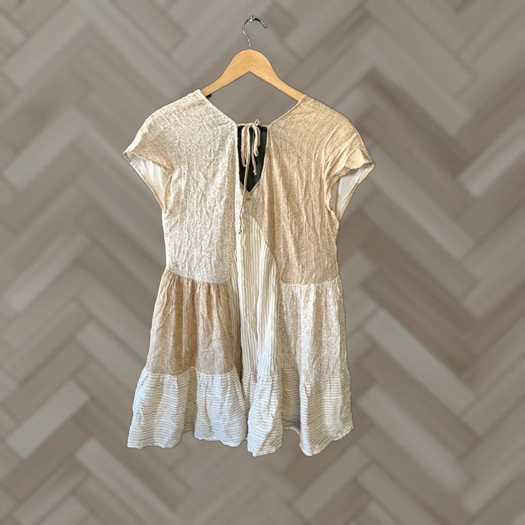 American Eagle Outfitters VINTAGE American Eagle Outfitters Womens Brown Patchwork Short Sleeve Blouse Size Small Size S / US 4 / IT 40 - 1 Thumbnail